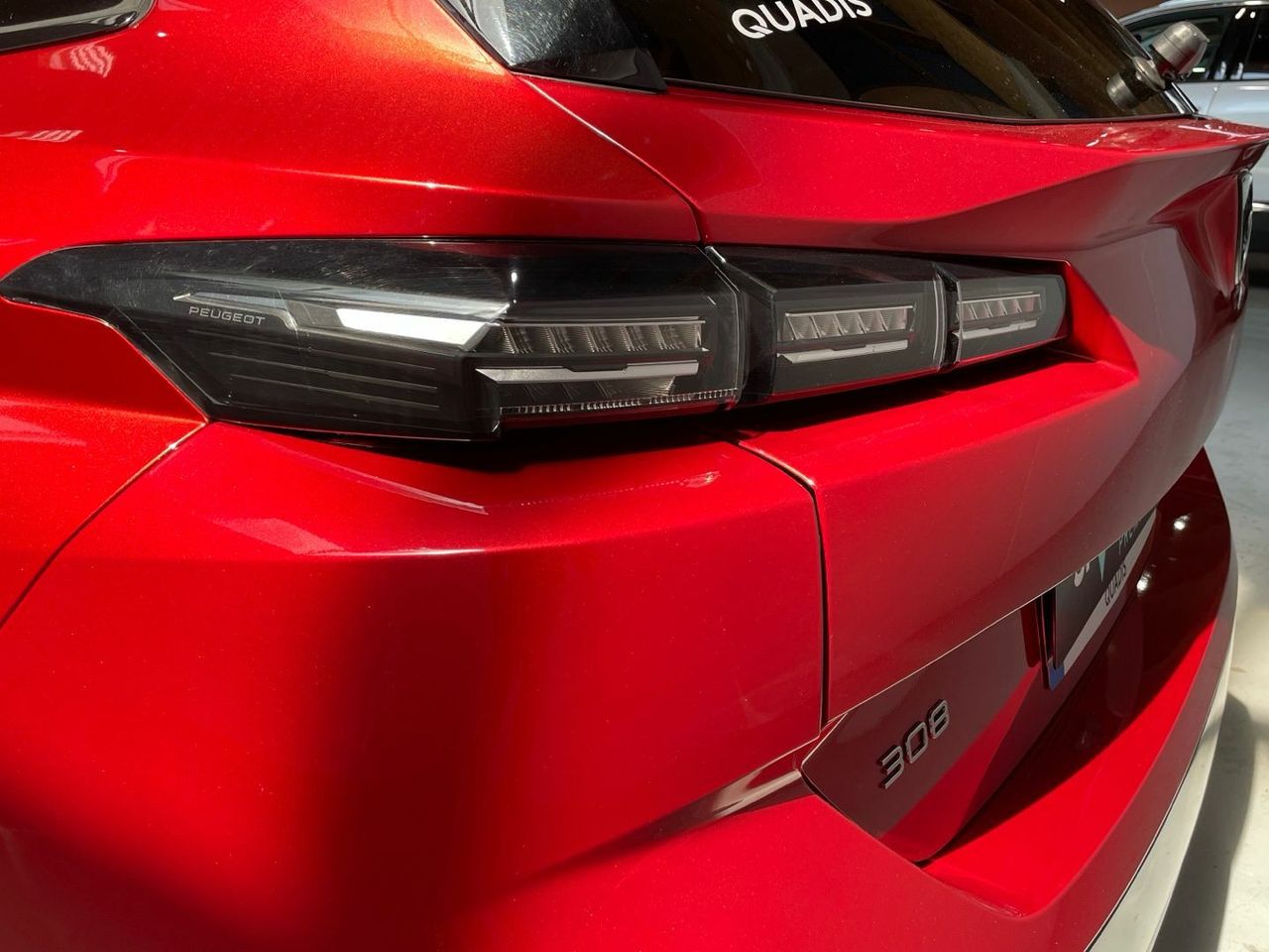 Peugeot 308 BlueHDi 130 S&S Allure Pack 96 kW (130 CV) - foto 17
