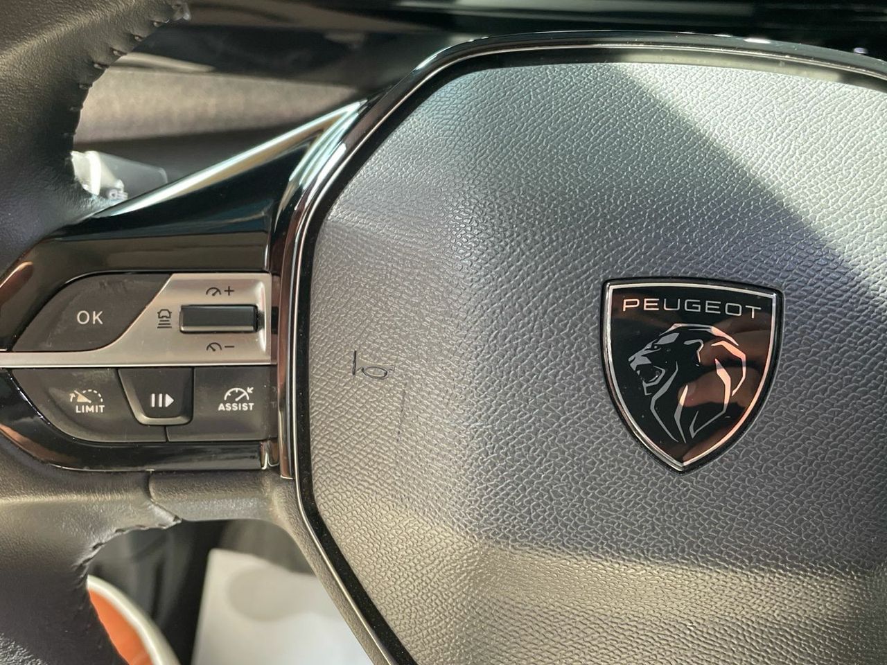 Peugeot 308 BlueHDi 130 S&S Allure Pack 96 kW (130 CV) - foto 20