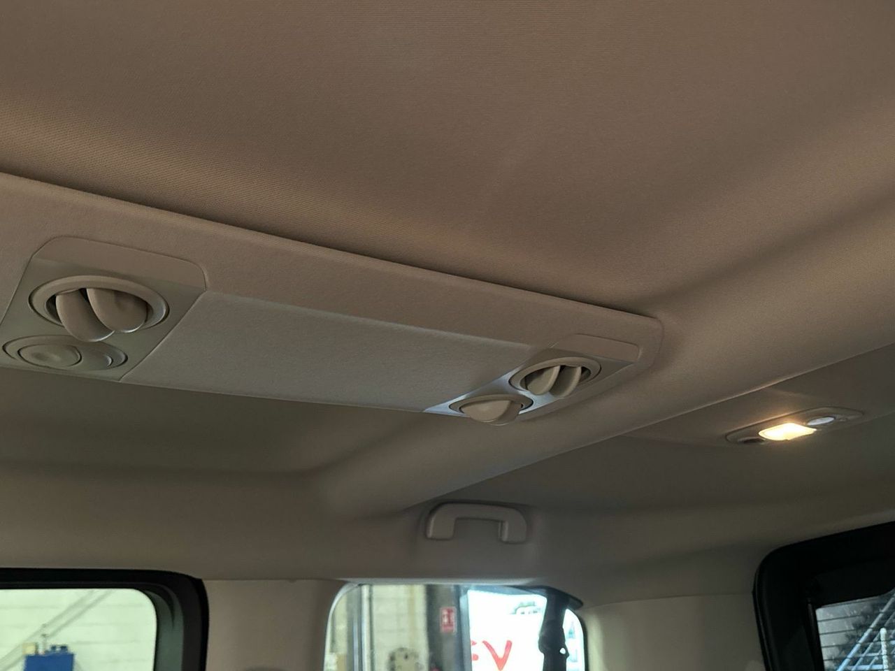 Citroën ë-Spacetourer 50 KWh Talla M Business 100 kW (136 CV - foto 28