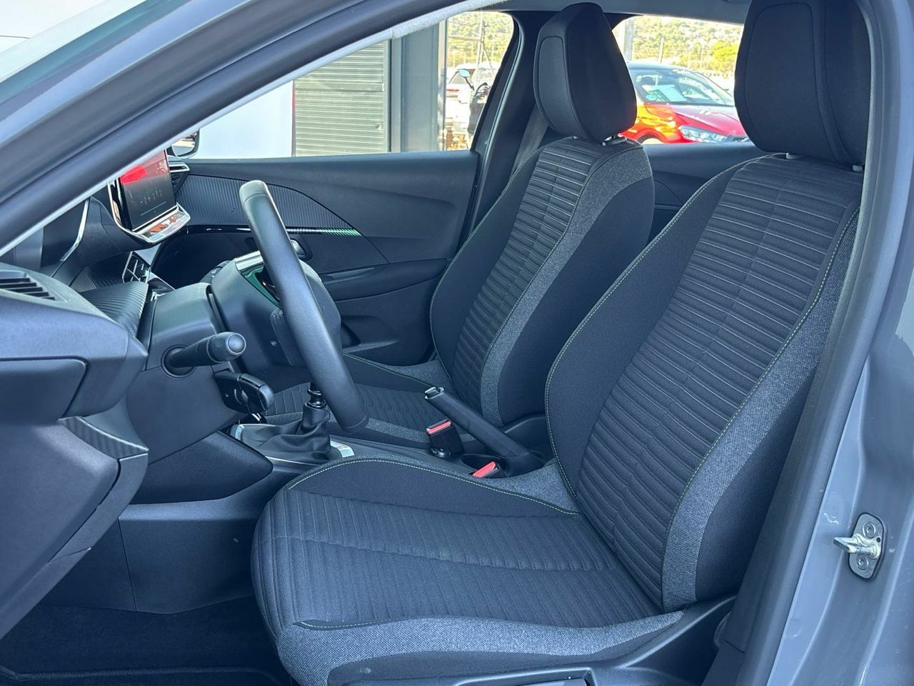 Peugeot 208 PureTech 100 Active 75 kW (100 CV) - foto 11