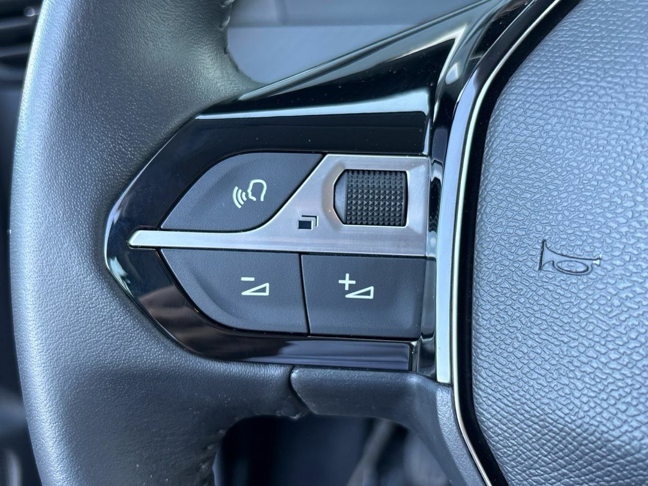 Peugeot 208 PureTech 100 Active 75 kW (100 CV) - foto 20