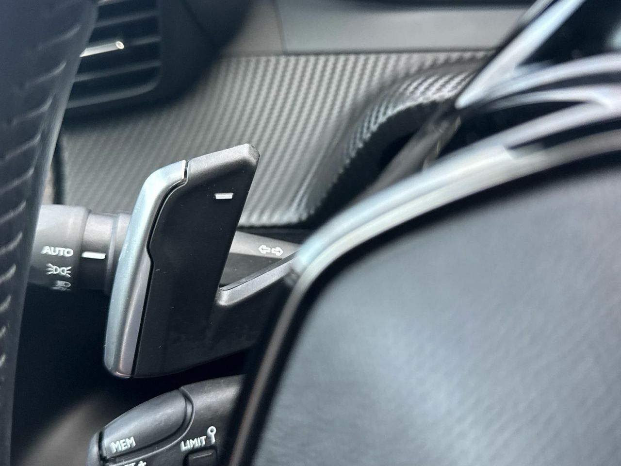 Peugeot 2008 PureTech 130 S&S Allure EAT8 96 kW (130 CV) - foto 26