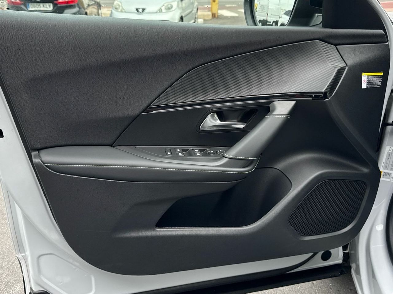 Peugeot 2008 PureTech 130 S&S GT EAT8 96 kW (130 CV) - foto 19