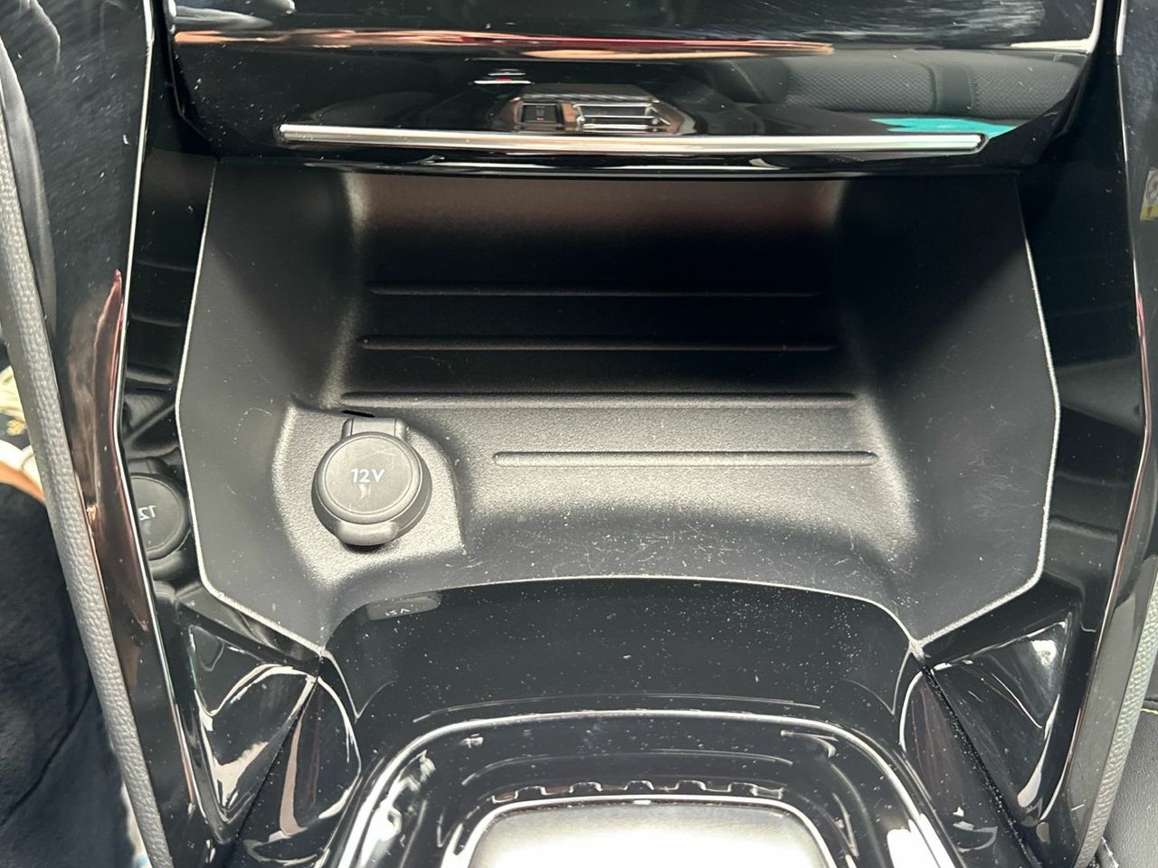 Peugeot 2008 PureTech 130 S&S GT EAT8 96 kW (130 CV) - foto 27