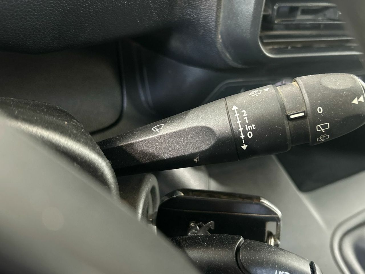 Peugeot Rifter BlueHDi 100 Access Standard 73 kW (100 CV) - foto 28