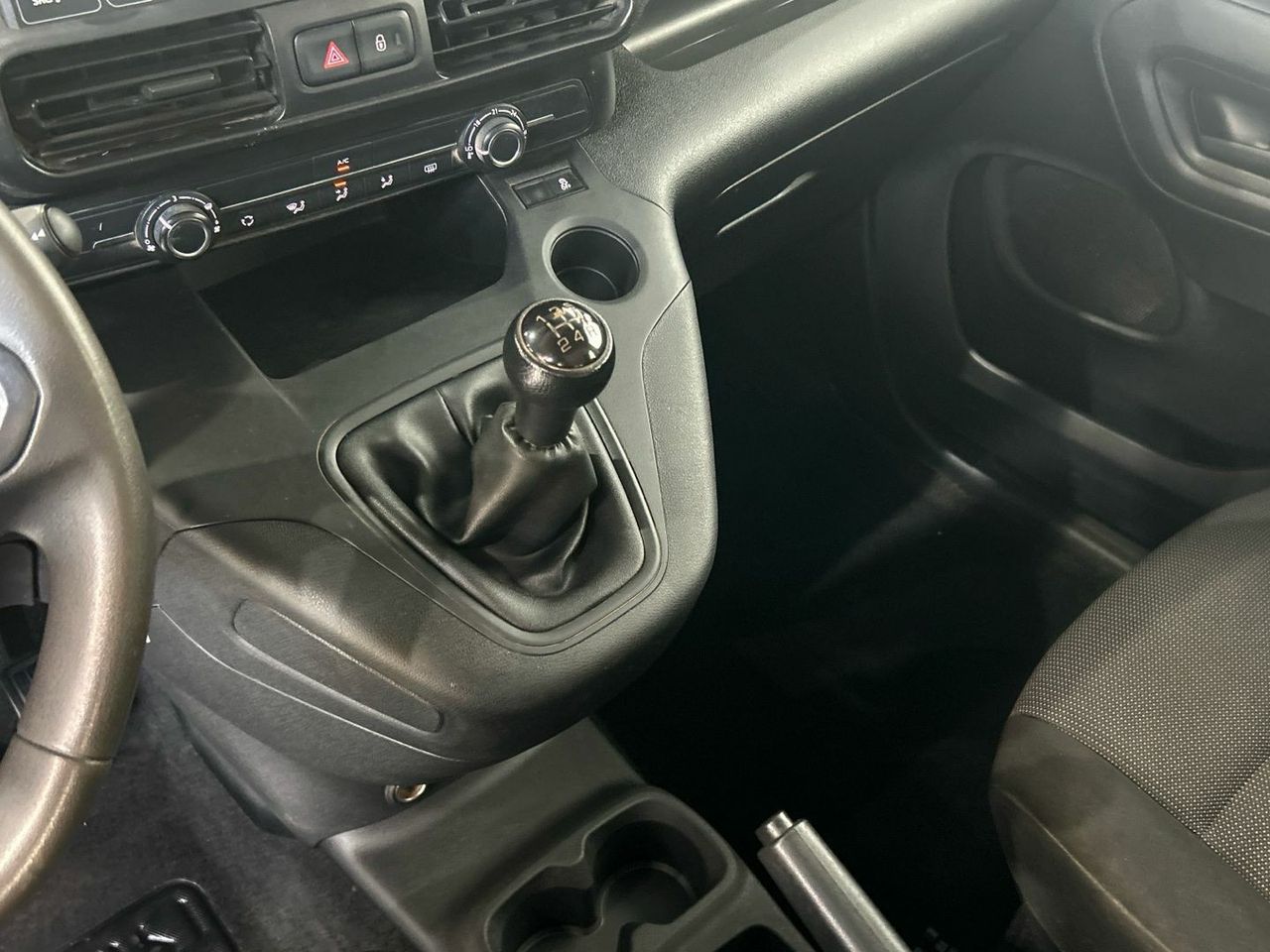 Peugeot Rifter BlueHDi 100 Access Standard 73 kW (100 CV) - foto 14