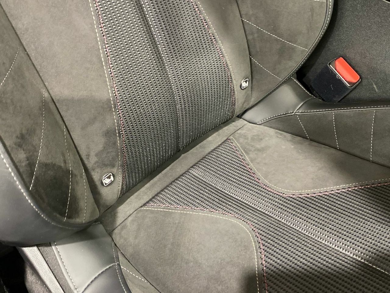 DS DS 4 E-TENSE 225 Performance Line + Auto 165 kW (225 CV) - foto 28