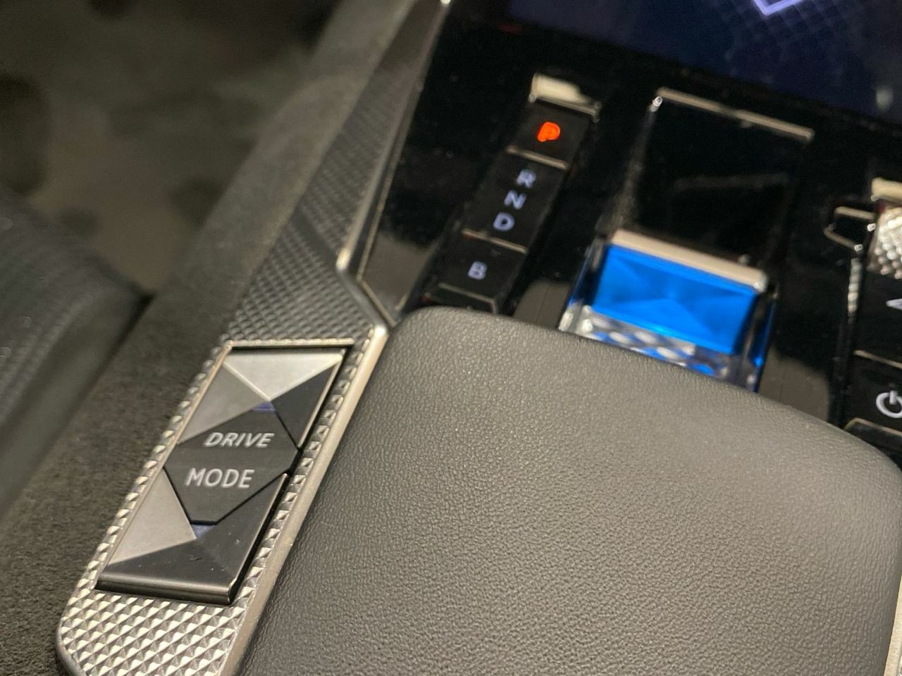 DS DS 4 E-TENSE 225 Performance Line + Auto 165 kW (225 CV) - foto 35