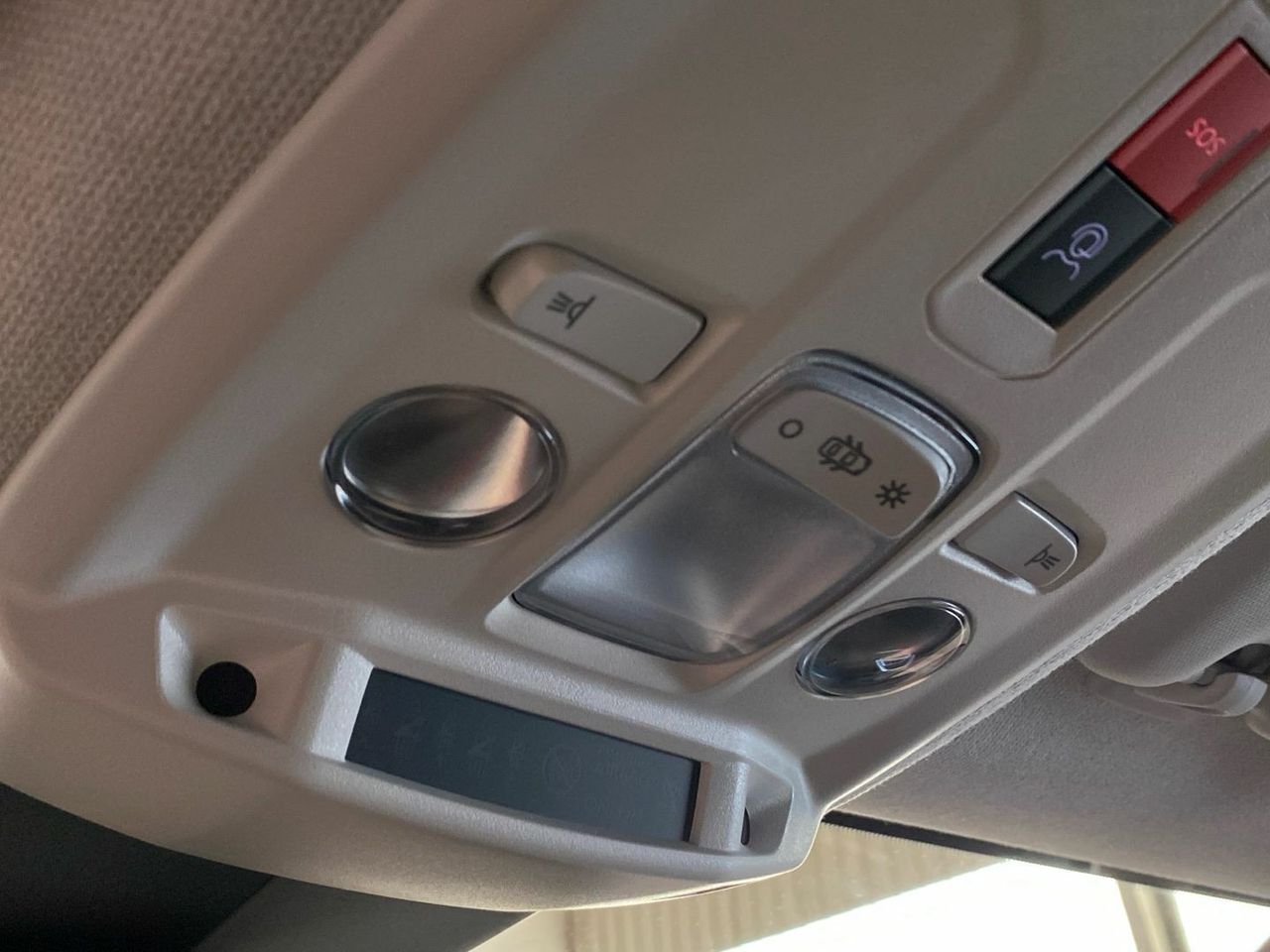 Citroën C4 eléctrico Shine 100 kW (136 CV) - foto 18