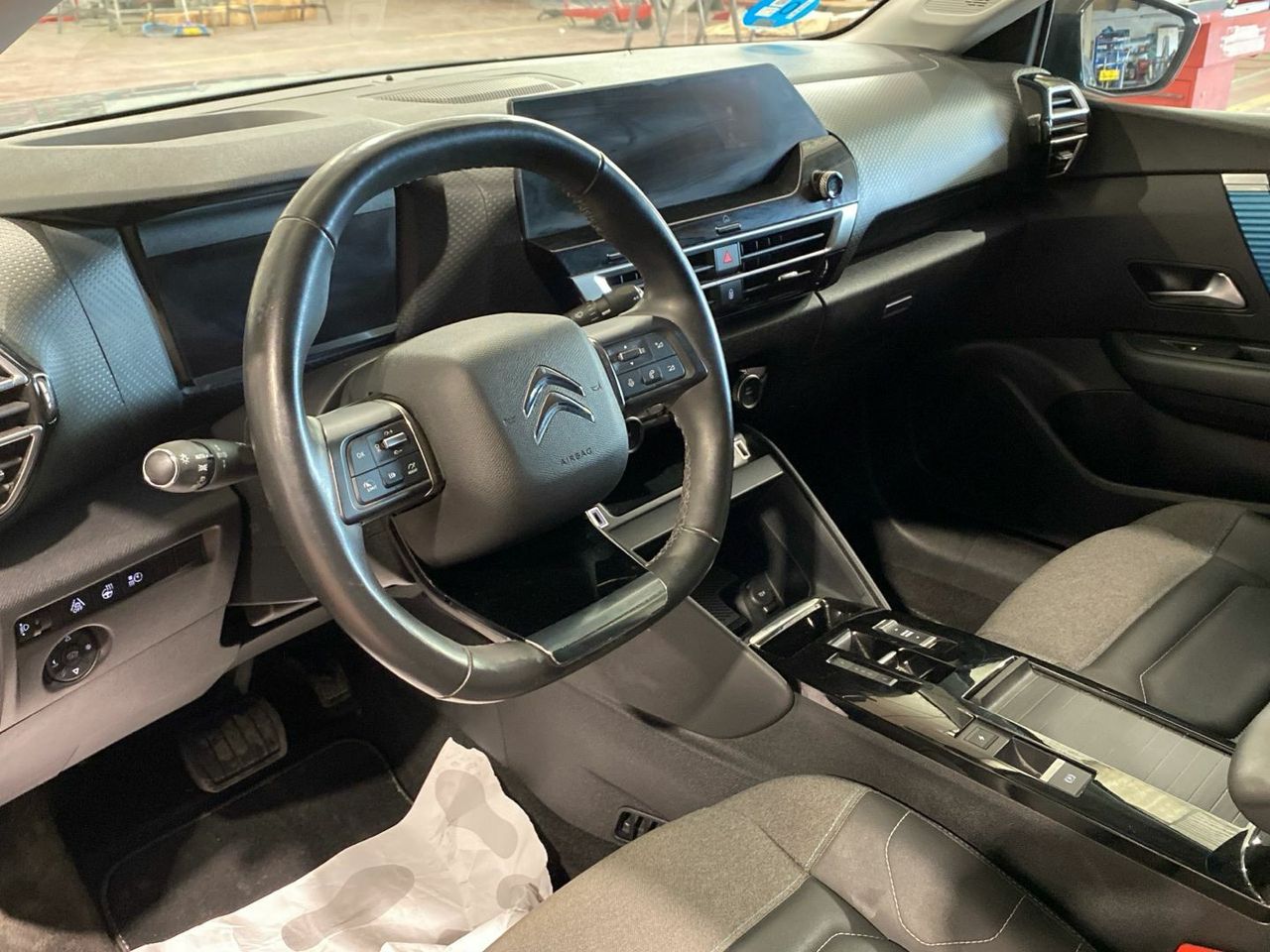 Citroën C4 eléctrico Shine 100 kW (136 CV) - foto 21