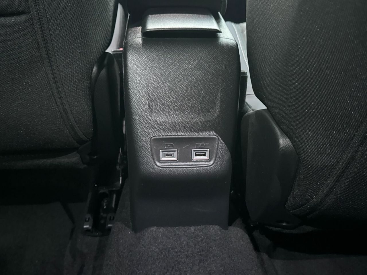 Peugeot 2008 PureTech 100 S&S Allure 75 kW (100 CV) - foto 24