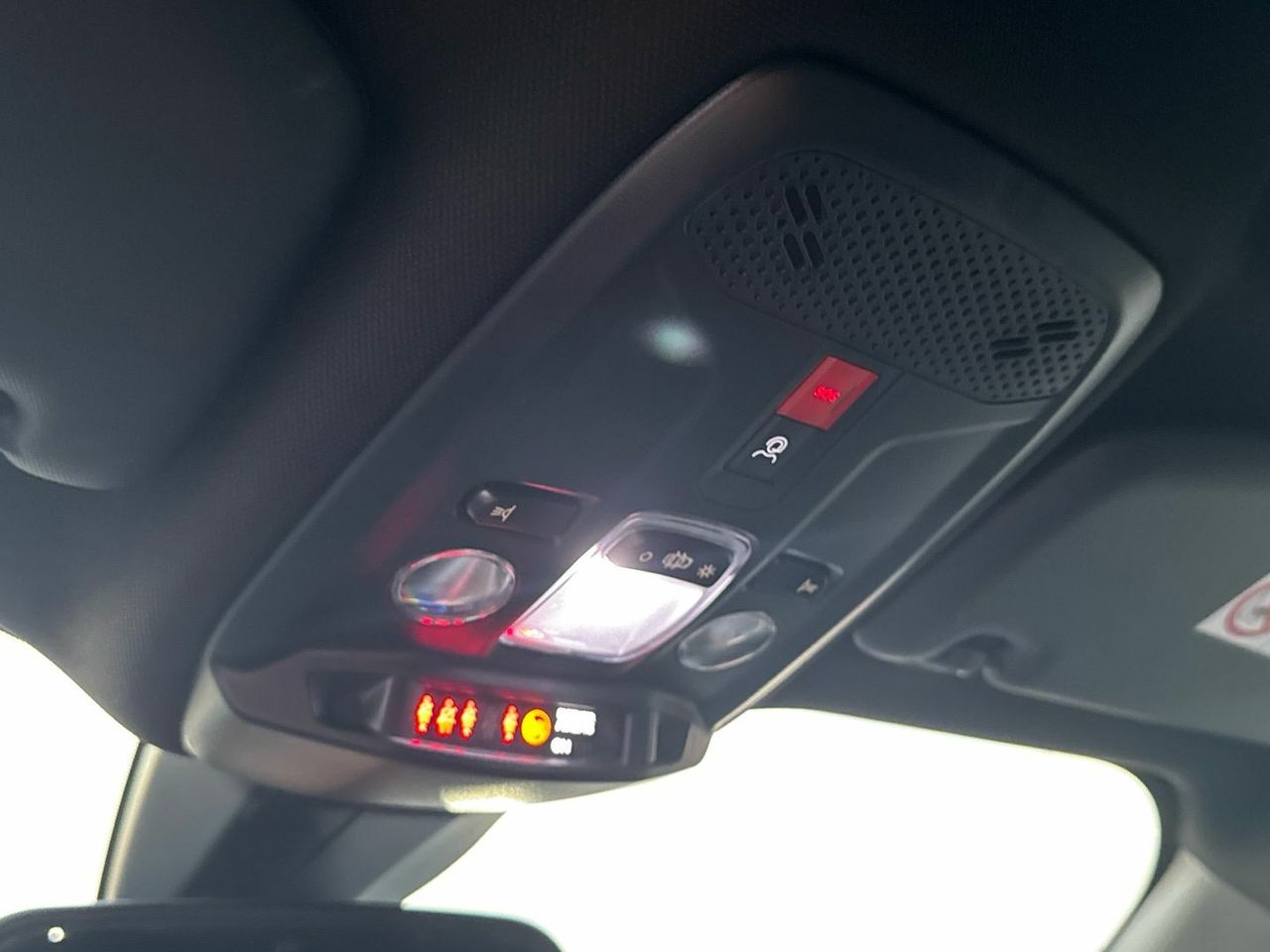 Peugeot 2008 PureTech 100 S&S Allure 75 kW (100 CV) - foto 18