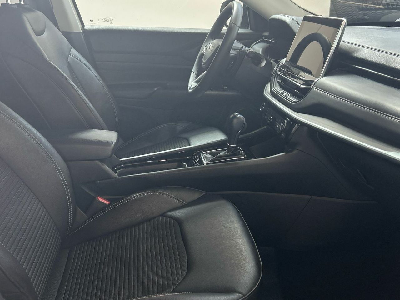 Jeep Compass 1.5 MHEV Limited DCT 96 kW (130 CV) - foto 24