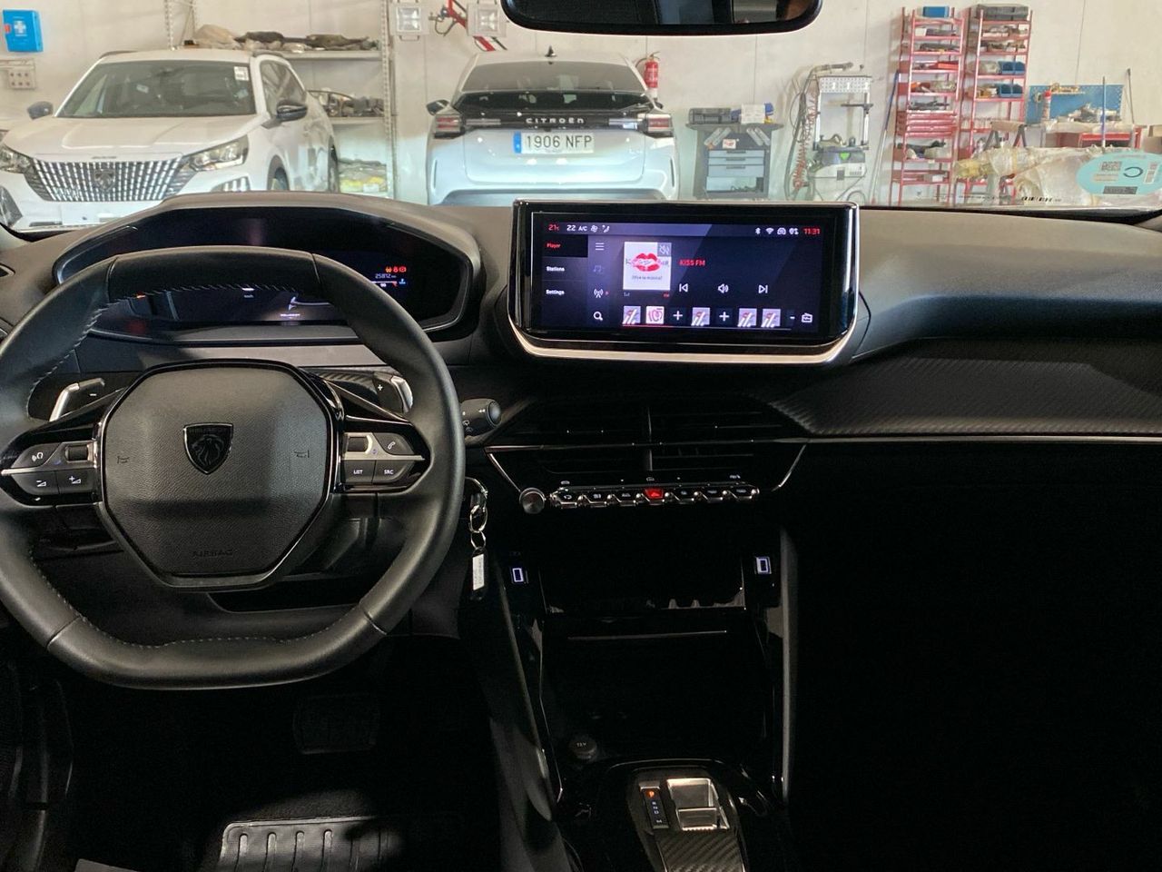 Peugeot 2008 PureTech 130 S&S Allure EAT8 96 kW (130 CV) - foto 8