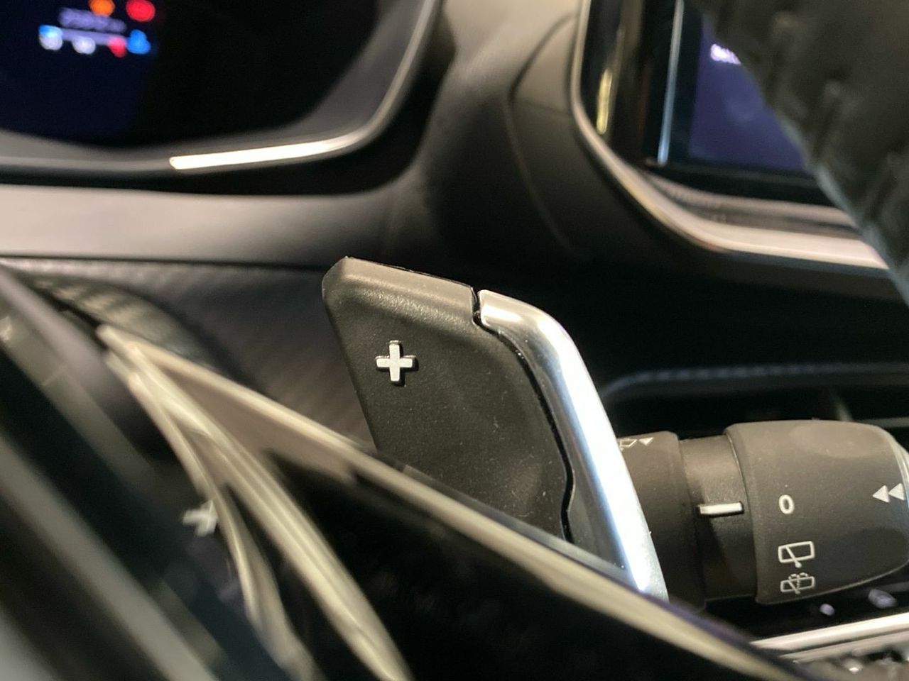 Peugeot 2008 PureTech 130 S&S Allure EAT8 96 kW (130 CV) - foto 26