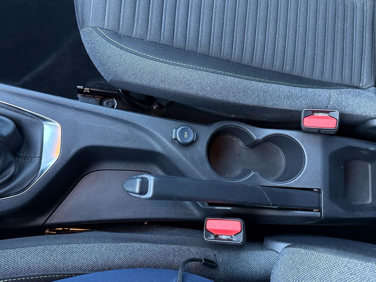 Peugeot 208 PureTech 100 Active 75 kW (100 CV) - foto 32