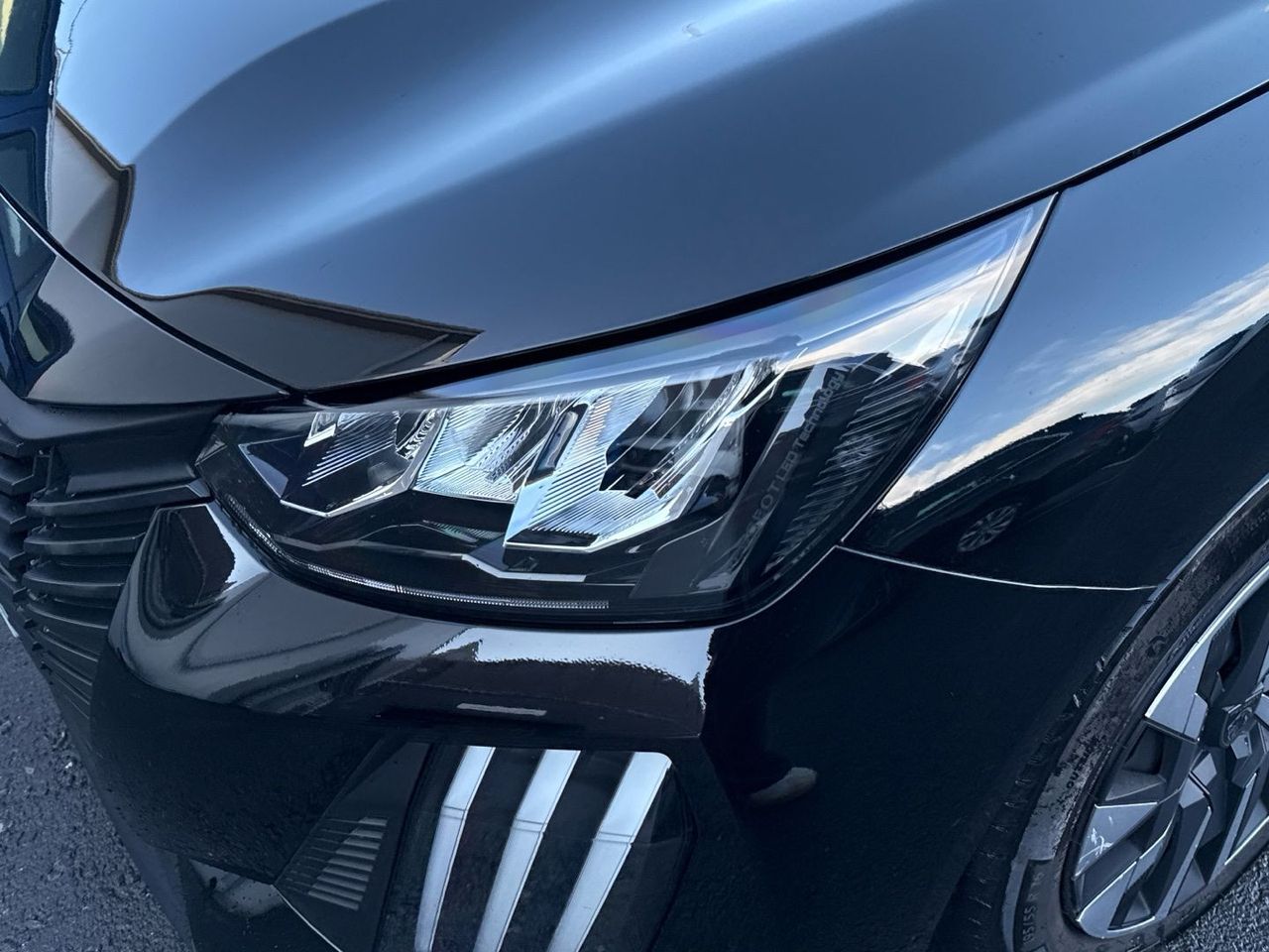 Peugeot 208 PureTech 100 Active 75 kW (100 CV) - foto 16