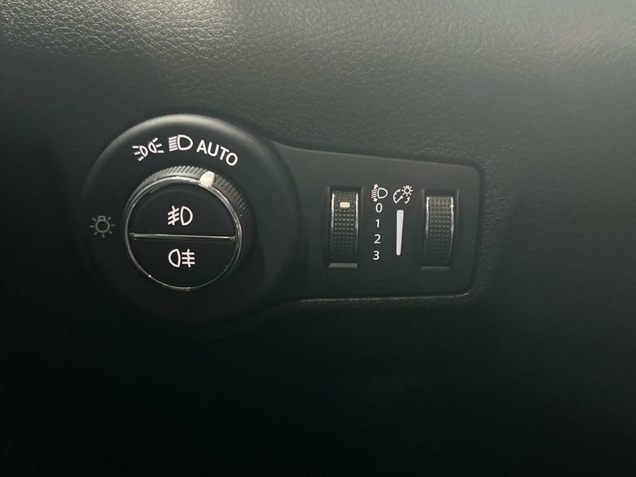 Jeep Compass 1.5 MHEV Limited DCT 96 kW (130 CV) - foto 32