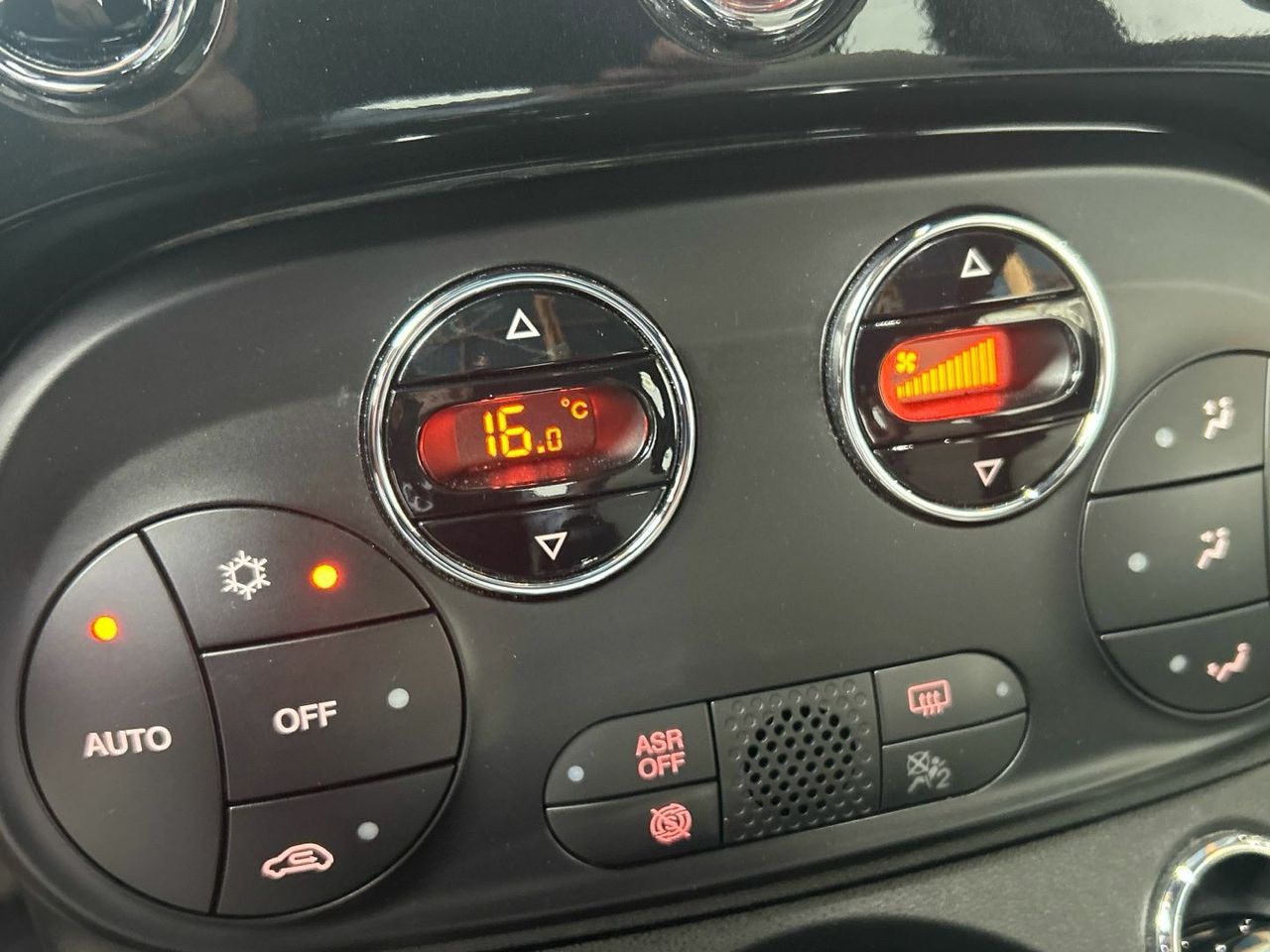 Fiat 500 1.0 Hybrid Dolcevita 51 kW (70 CV) - foto 42