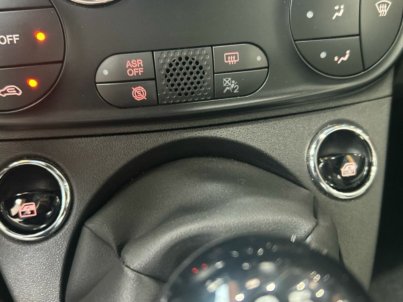 Fiat 500 1.0 Hybrid Dolcevita 51 kW (70 CV) - foto 40