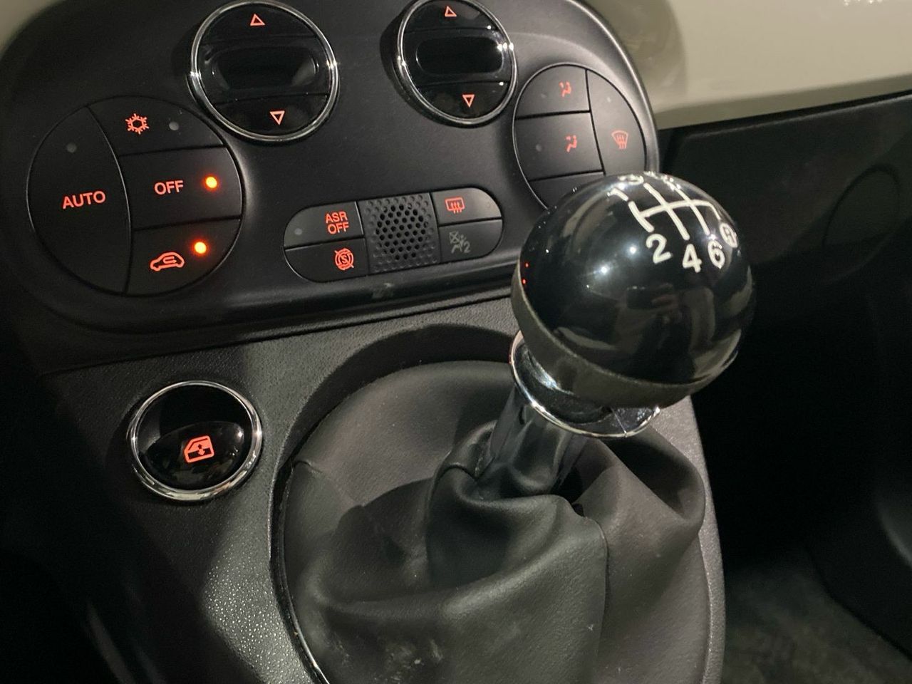 Fiat 500 1.0 Hybrid Dolcevita 51 kW (70 CV) - foto 14