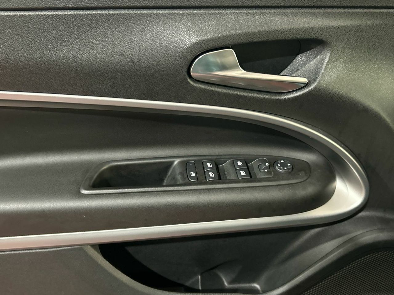 Jeep Avenger 1.2 G Altitude 74 kW (100 CV) - foto 19