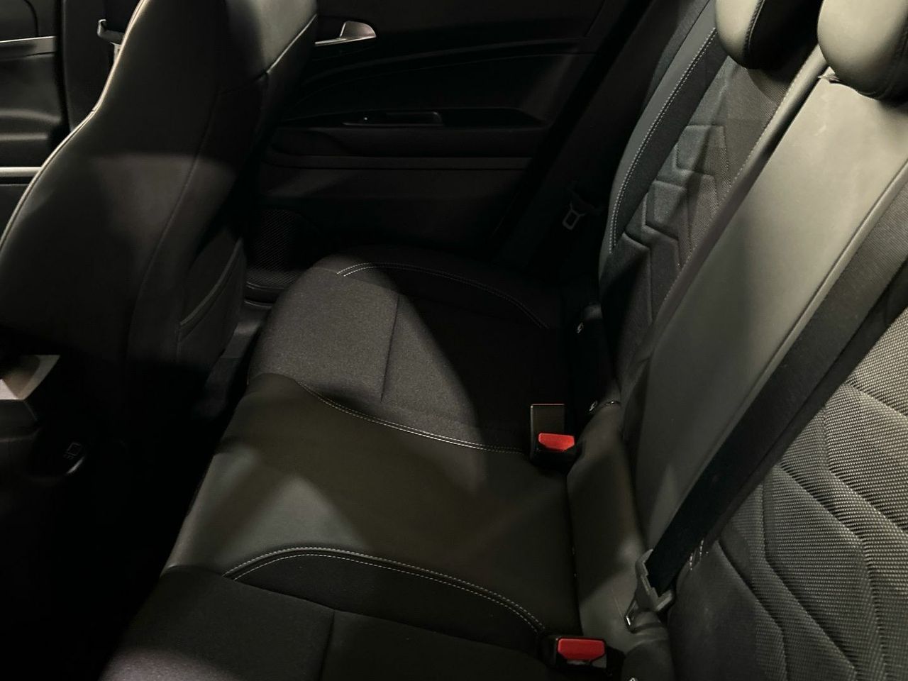 Jeep Avenger 1.2 G Altitude 74 kW (100 CV) - foto 12