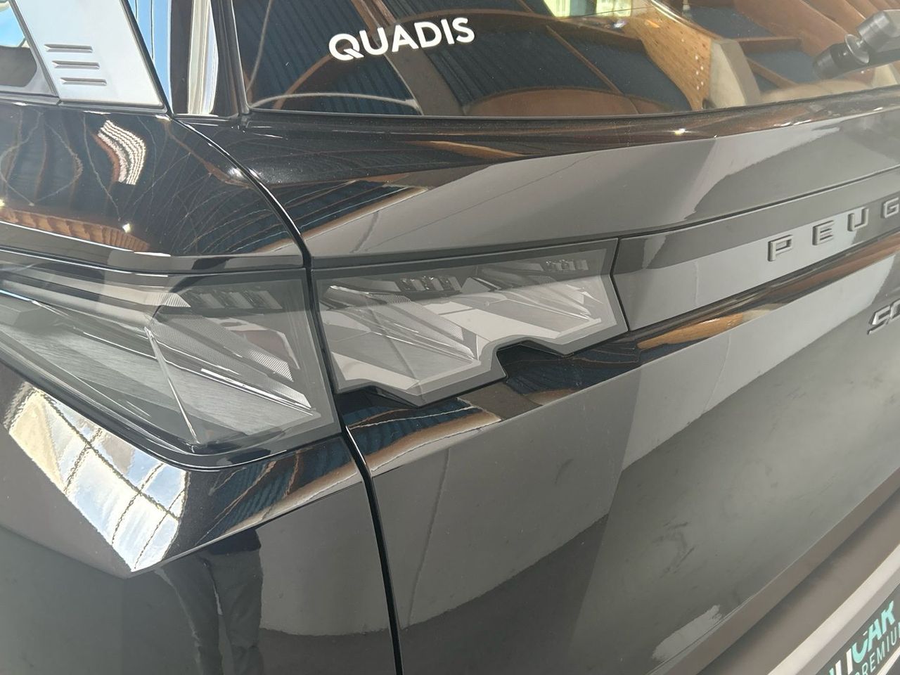 Peugeot 5008 Hybrid 1.2 GT eDCS6 100 kW (136 CV) - foto 17