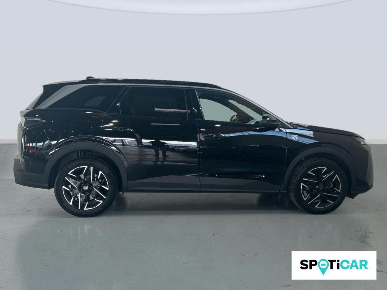 Peugeot 5008 Hybrid 1.2 GT eDCS6 100 kW (136 CV) - foto 4