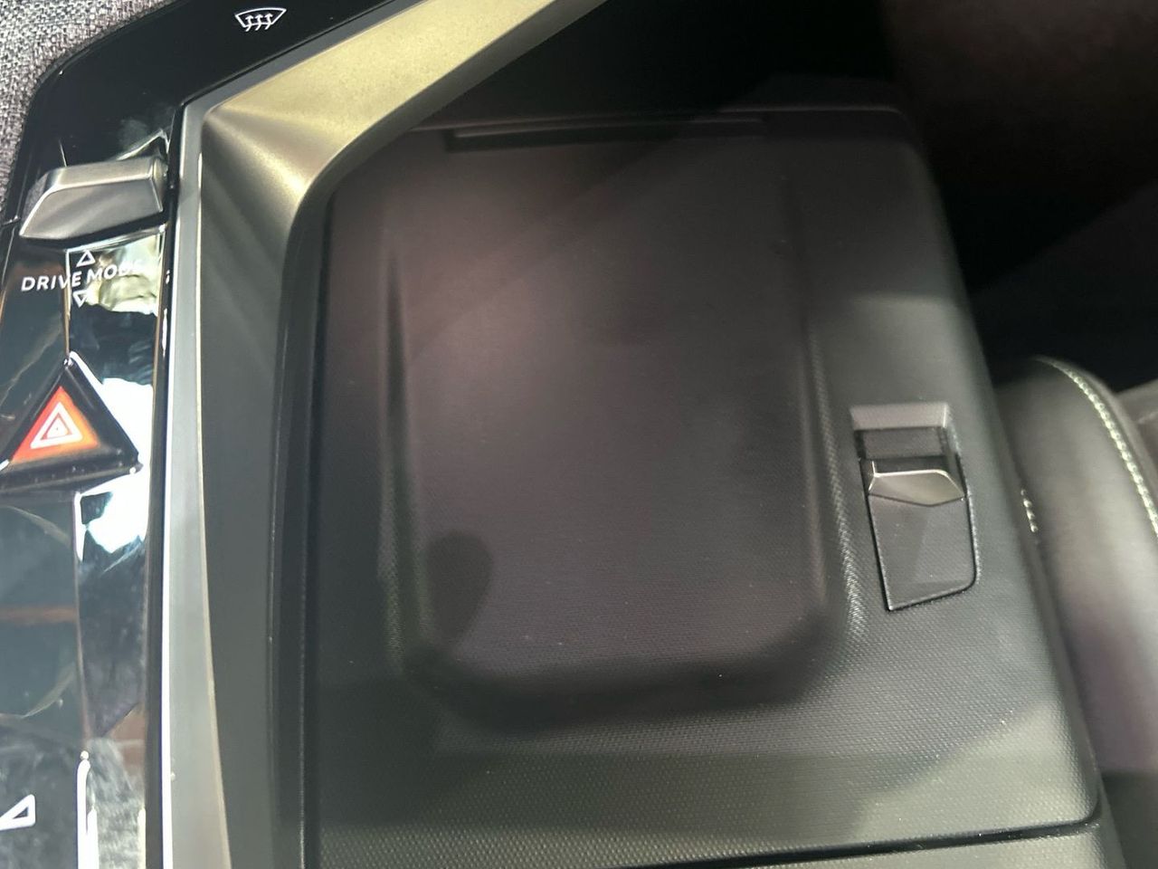 Peugeot 5008 Hybrid 1.2 GT eDCS6 100 kW (136 CV) - foto 40