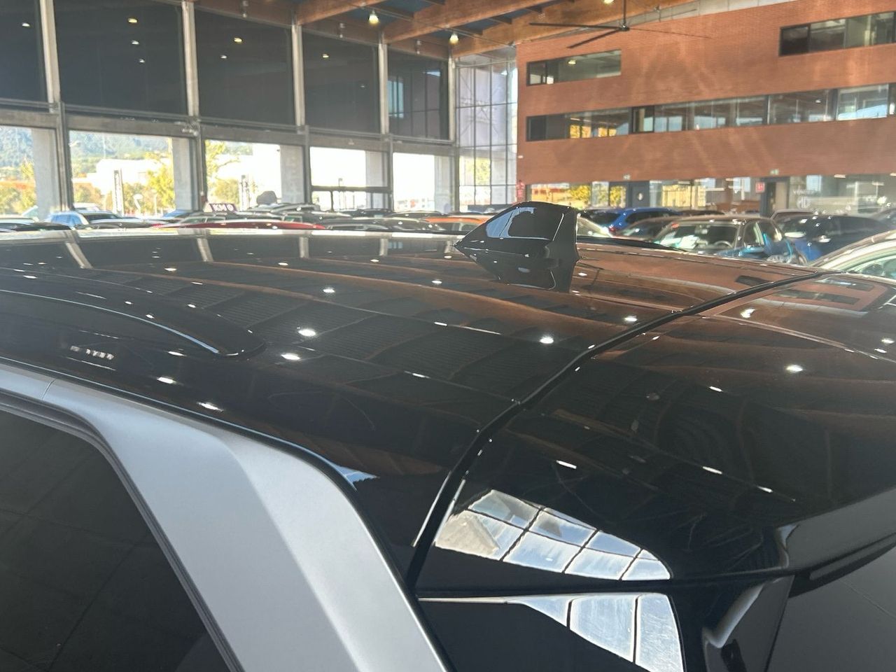 Peugeot 5008 Hybrid 1.2 GT eDCS6 100 kW (136 CV) - foto 31