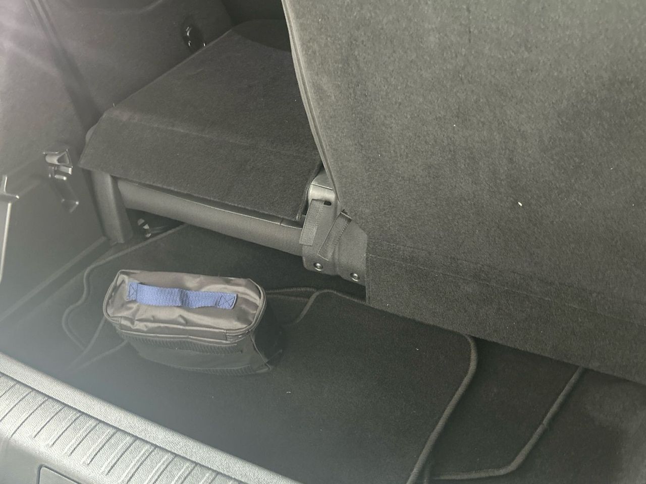 Peugeot 5008 Hybrid 1.2 GT eDCS6 100 kW (136 CV) - foto 35