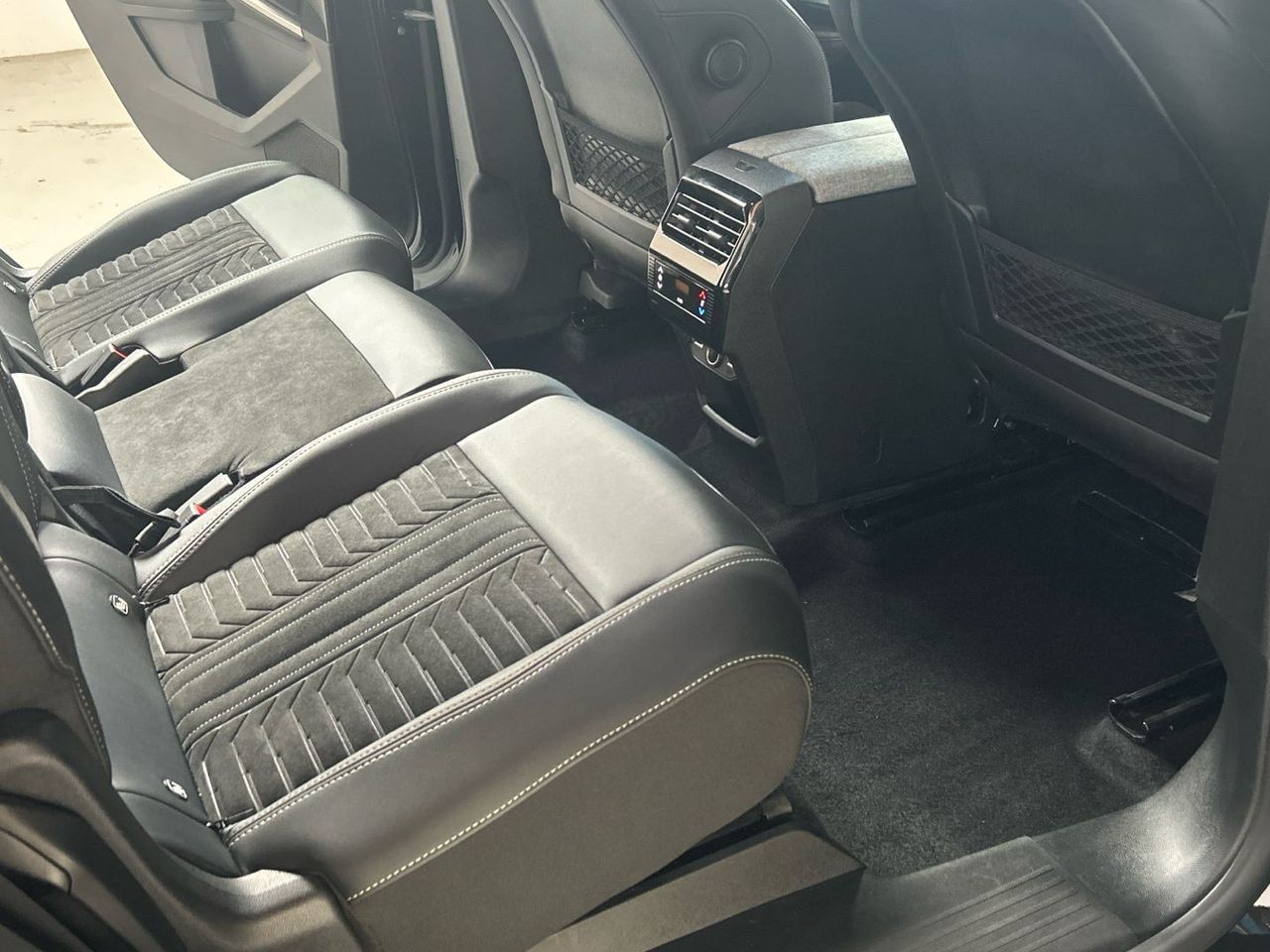 Peugeot 5008 Hybrid 1.2 GT eDCS6 100 kW (136 CV) - foto 34