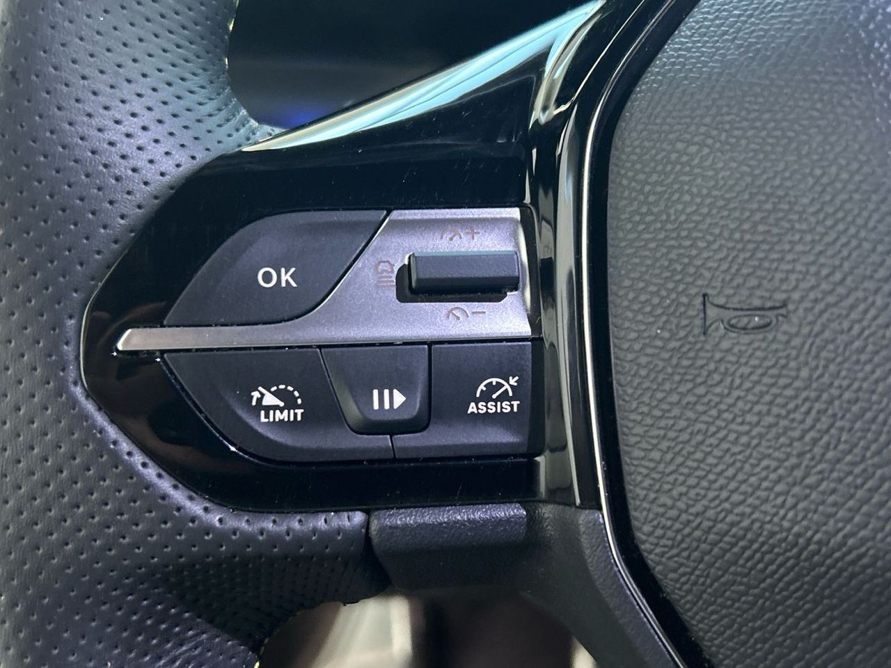 Peugeot 408 PHEV 225 GT e-EAT8 165 kW (224 CV) - foto 20