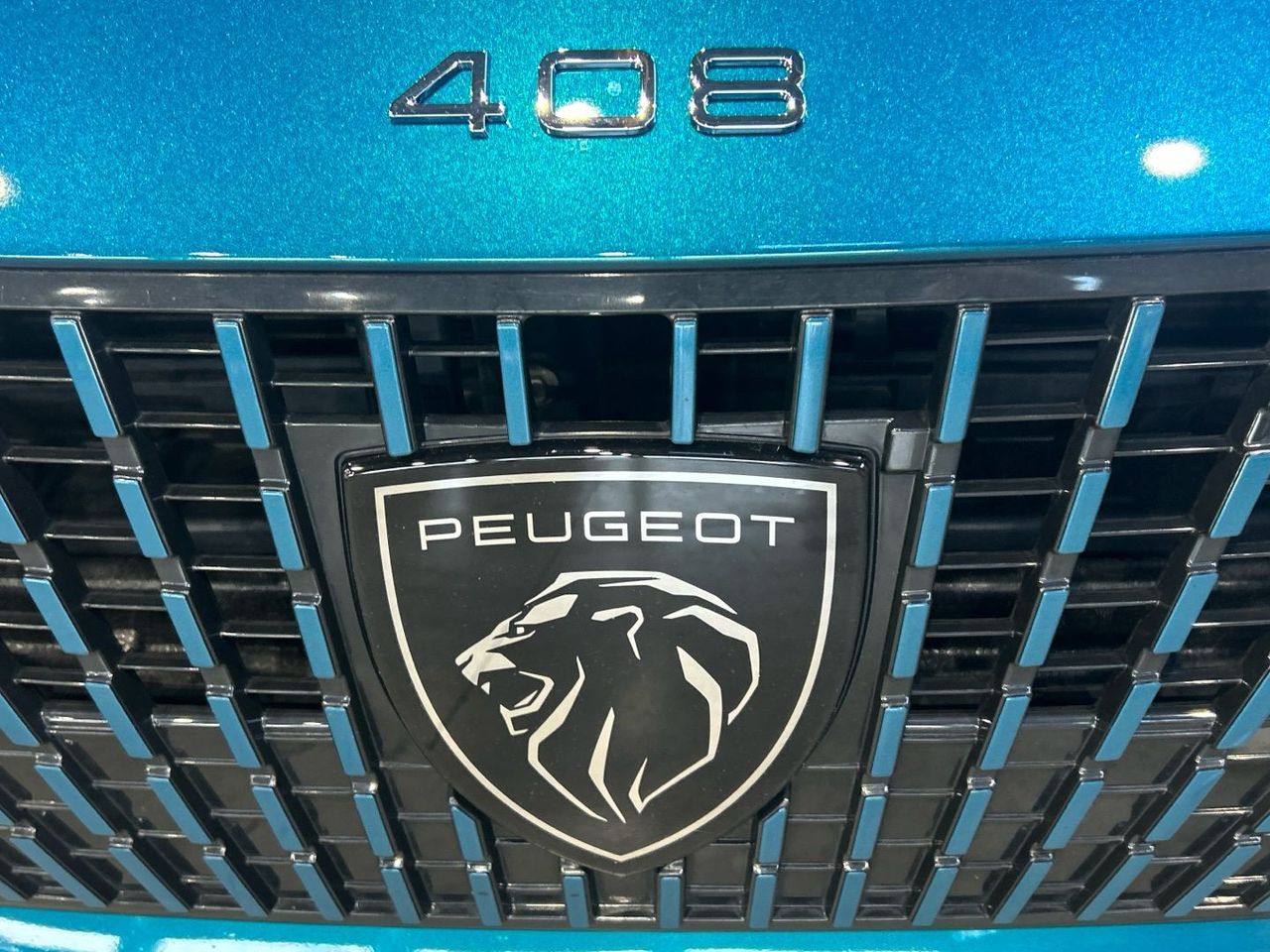 Peugeot 408 PHEV 225 GT e-EAT8 165 kW (224 CV) - foto 26