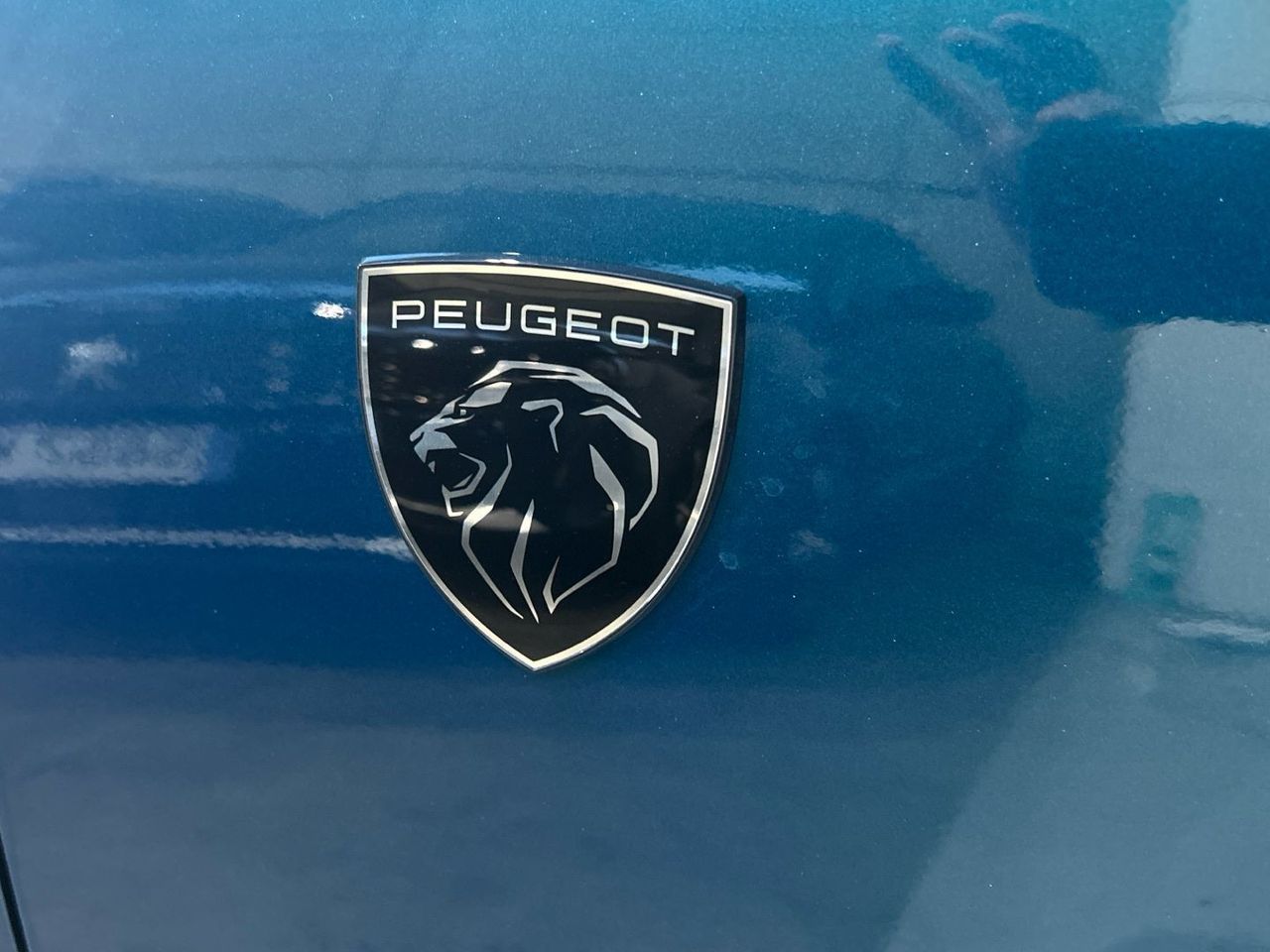 Peugeot 408 PHEV 225 GT e-EAT8 165 kW (224 CV) - foto 25