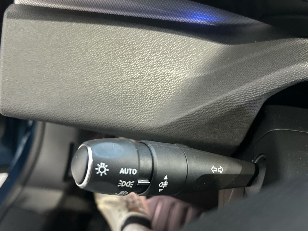 Peugeot 408 PHEV 225 GT e-EAT8 165 kW (224 CV) - foto 29