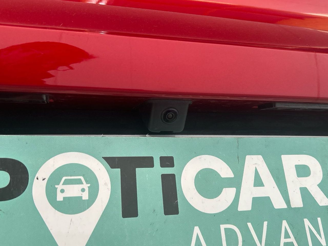 Peugeot 208 GT Hybrid eDCS6 75 kW (100 CV) - foto 31