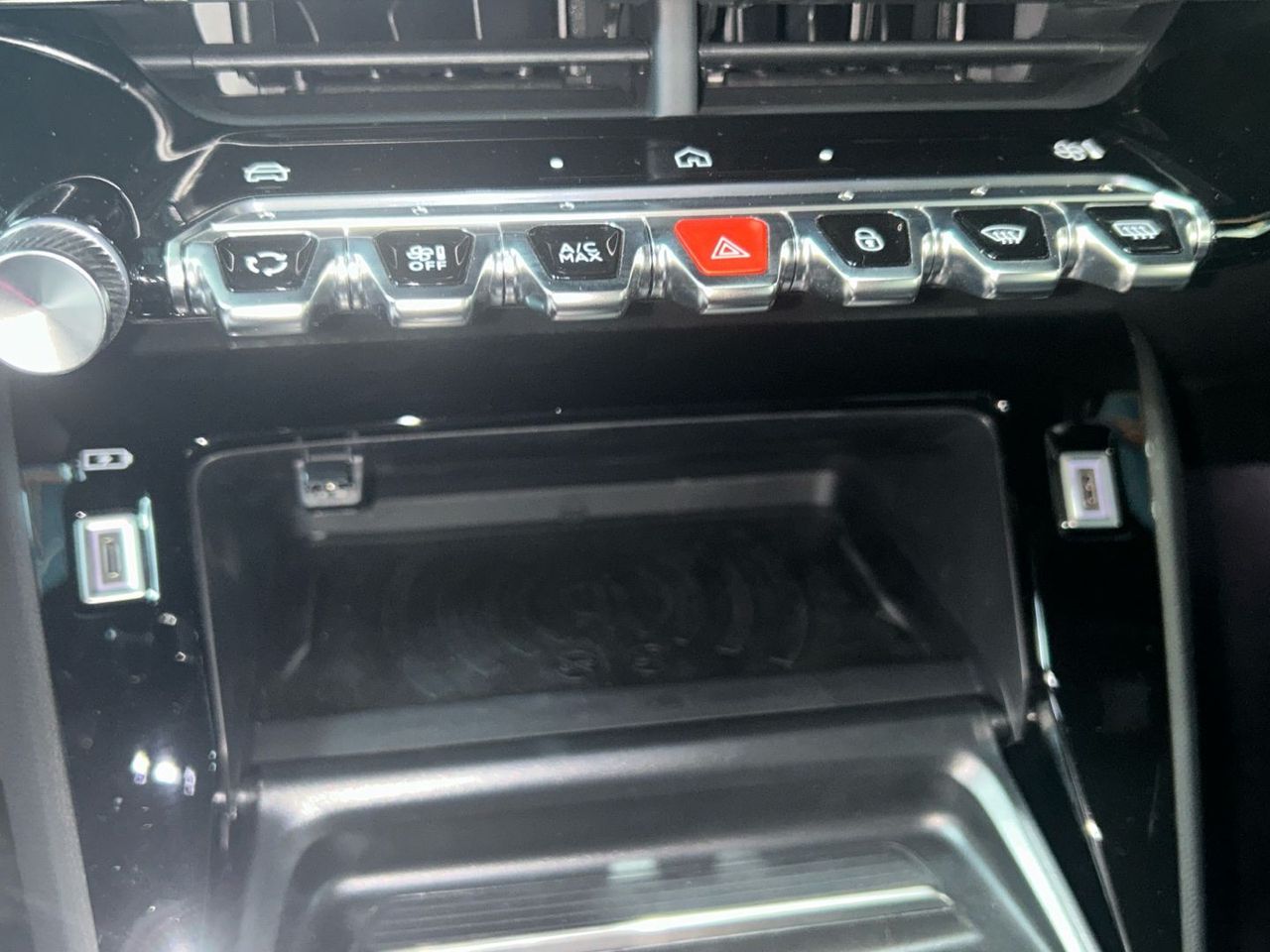 Peugeot 208 GT Hybrid eDCS6 75 kW (100 CV) - foto 41