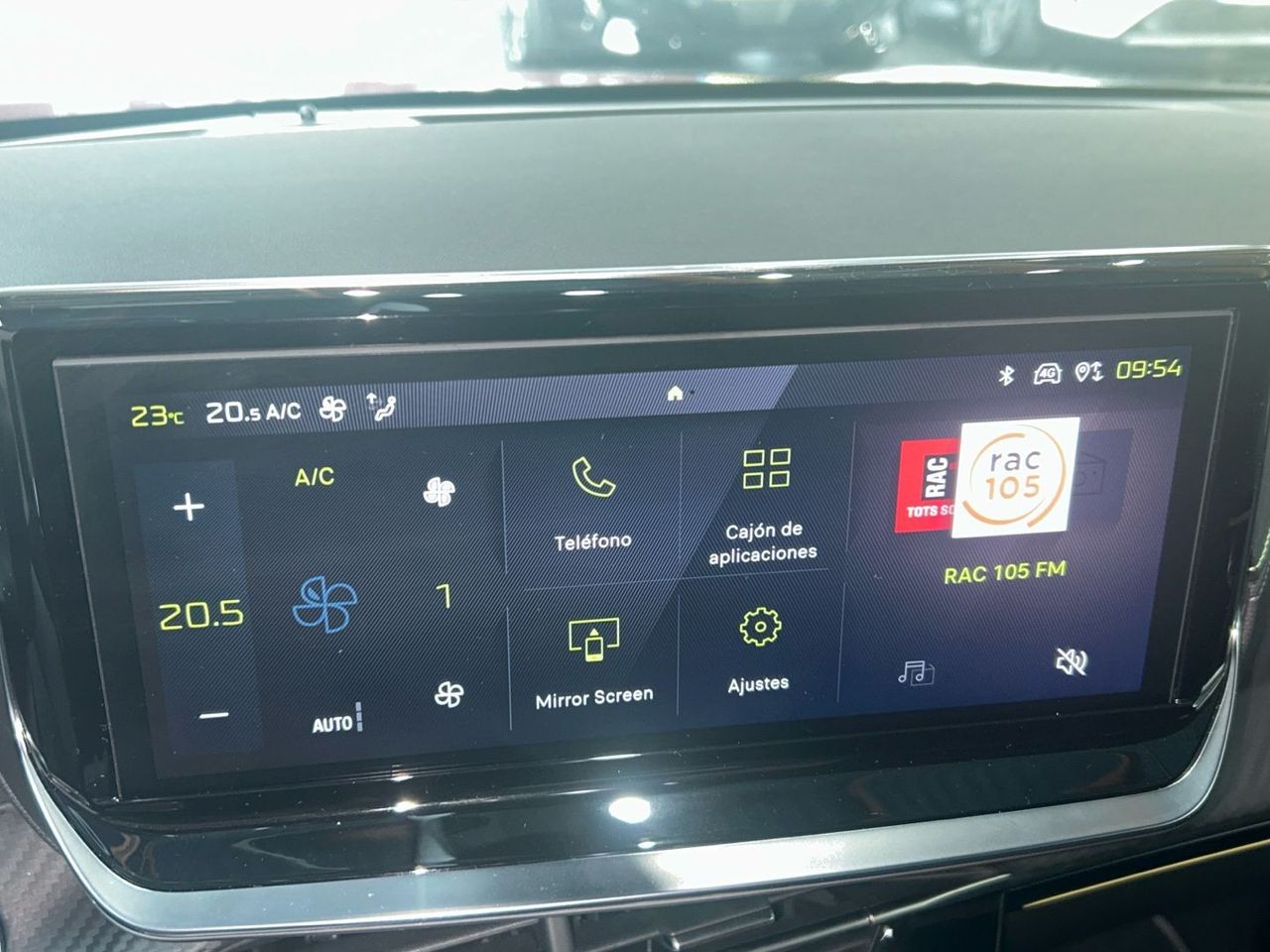 Peugeot 208 GT Hybrid eDCS6 75 kW (100 CV) - foto 43