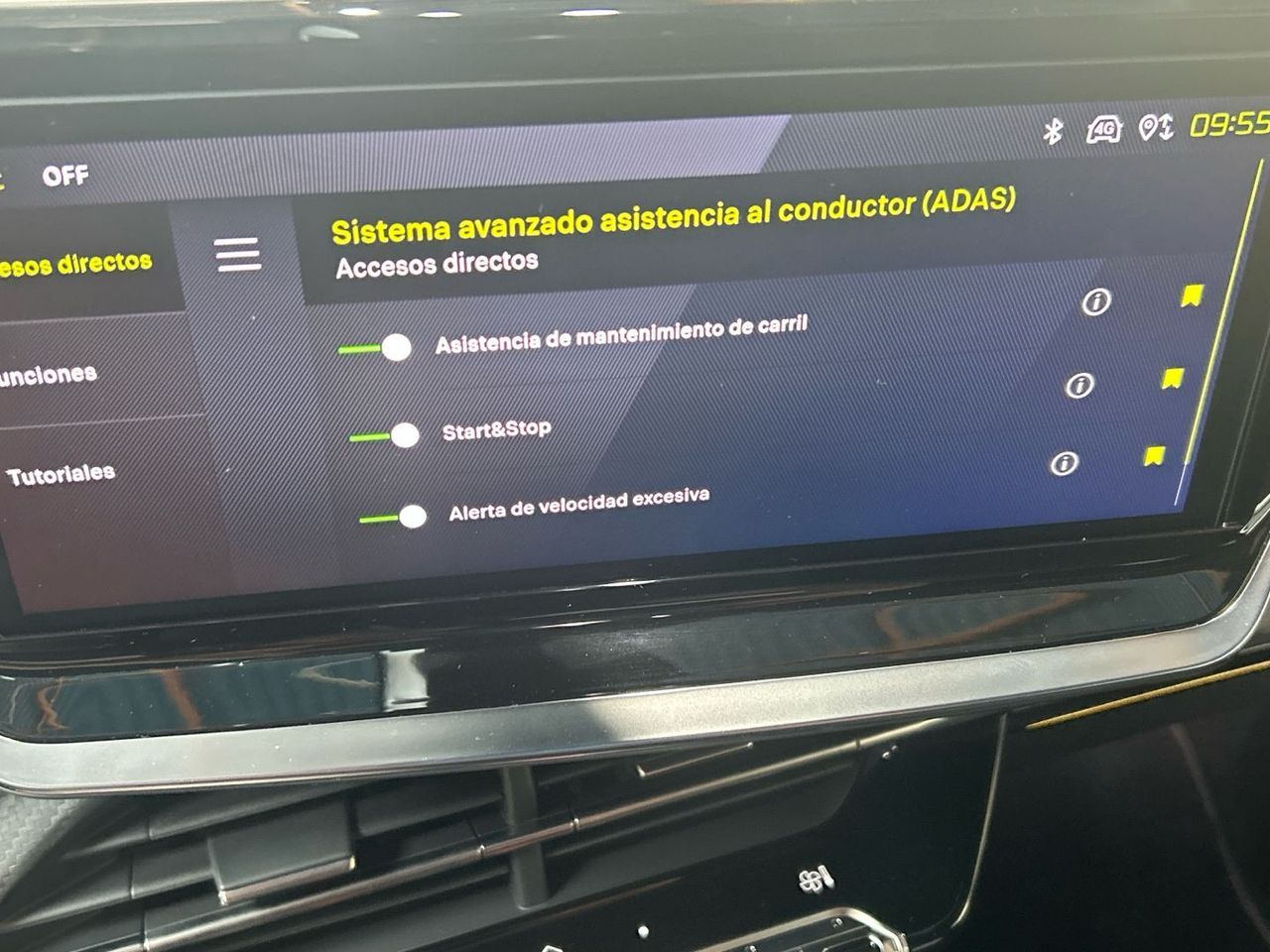 Peugeot 208 GT Hybrid eDCS6 75 kW (100 CV) - foto 47