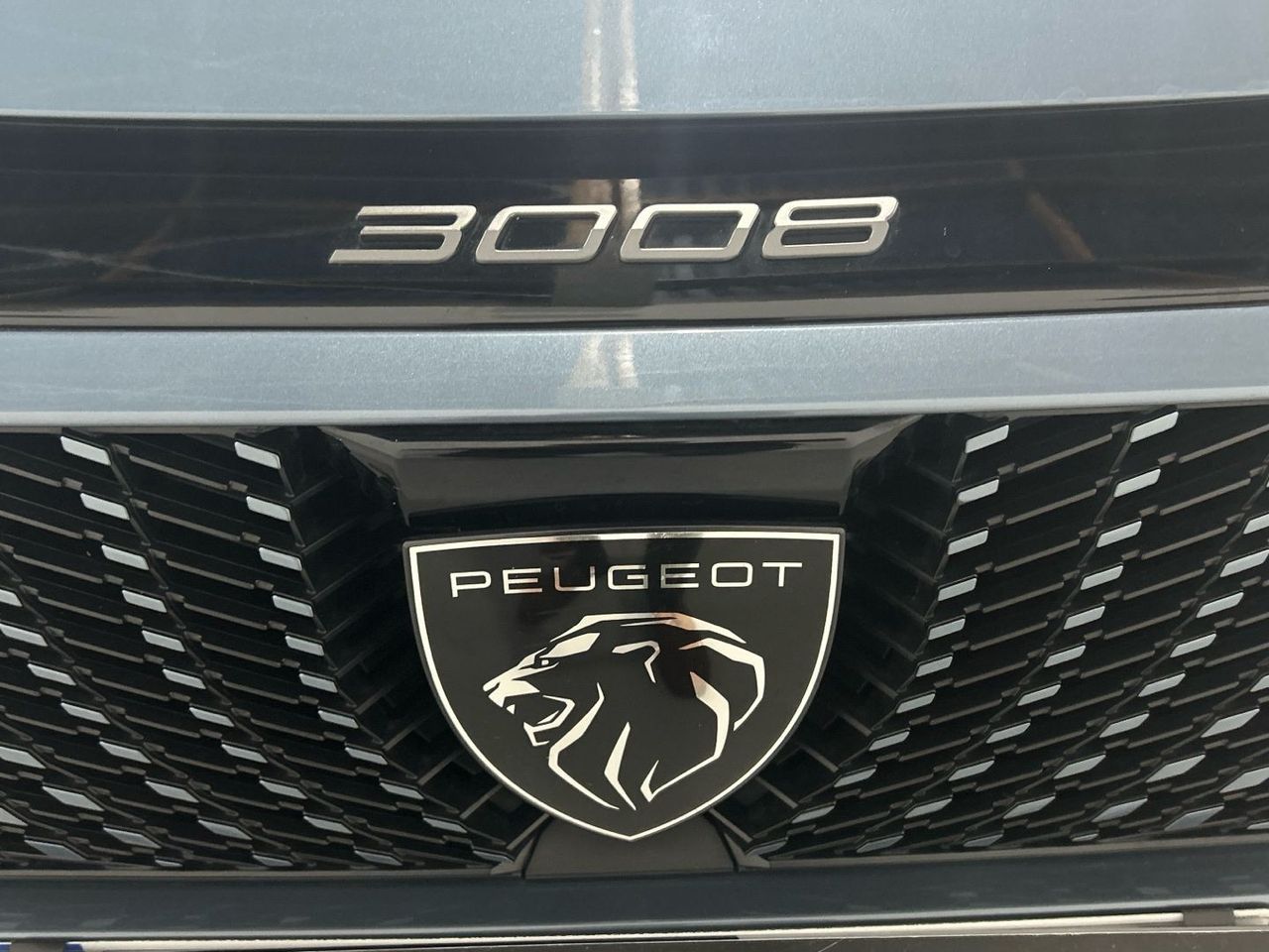 Peugeot 3008 Hybrid 145 Allure eDCS6 107 kW (145 CV) - foto 28