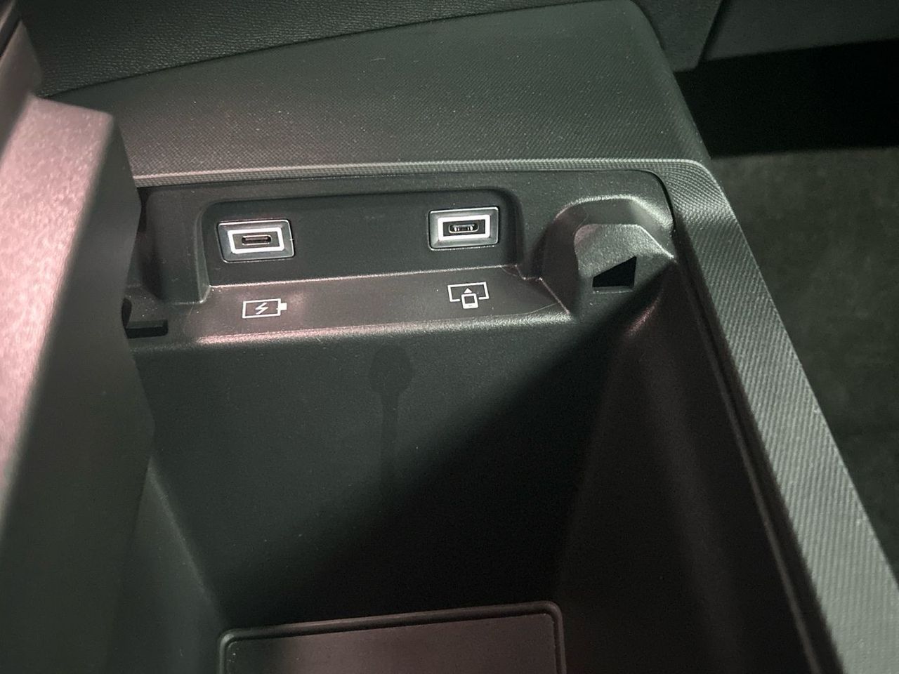 Peugeot 3008 Allure Hybrid eDCS6 100 kW (136 CV) - foto 51