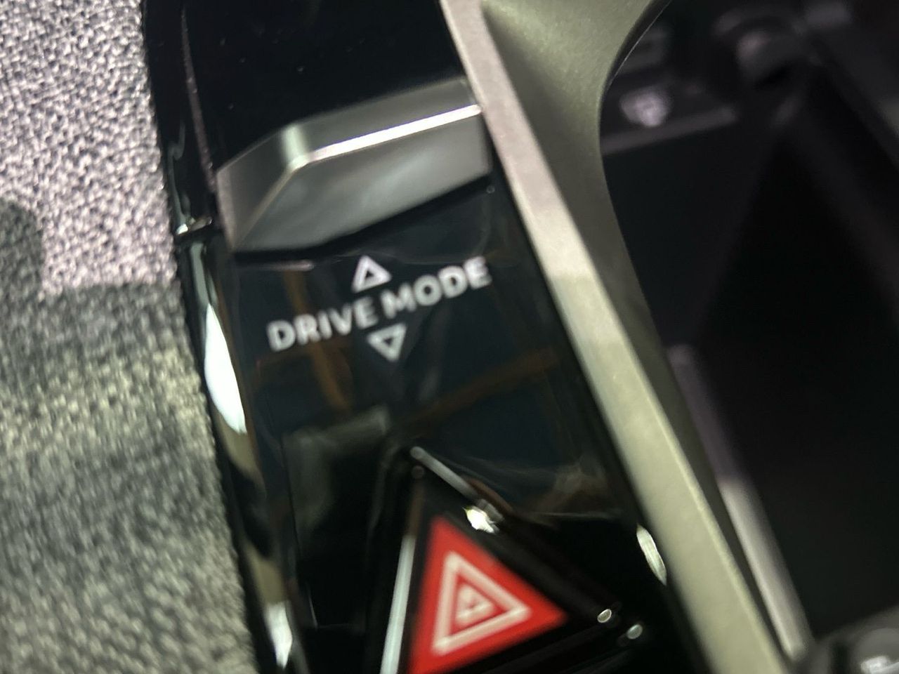 Peugeot 3008 Allure Hybrid eDCS6 100 kW (136 CV) - foto 54