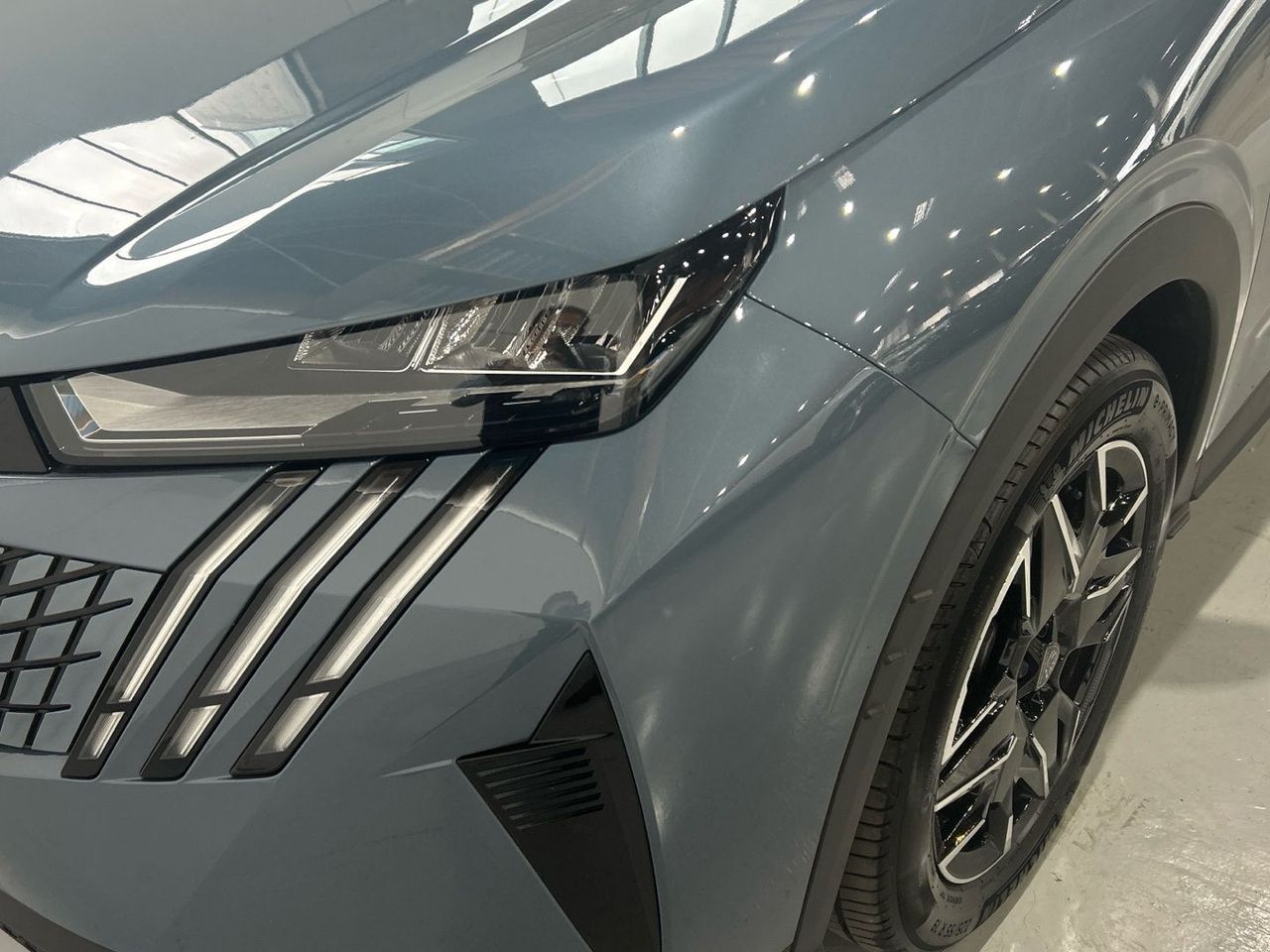 Peugeot 3008 Allure Hybrid eDCS6 100 kW (136 CV) - foto 16