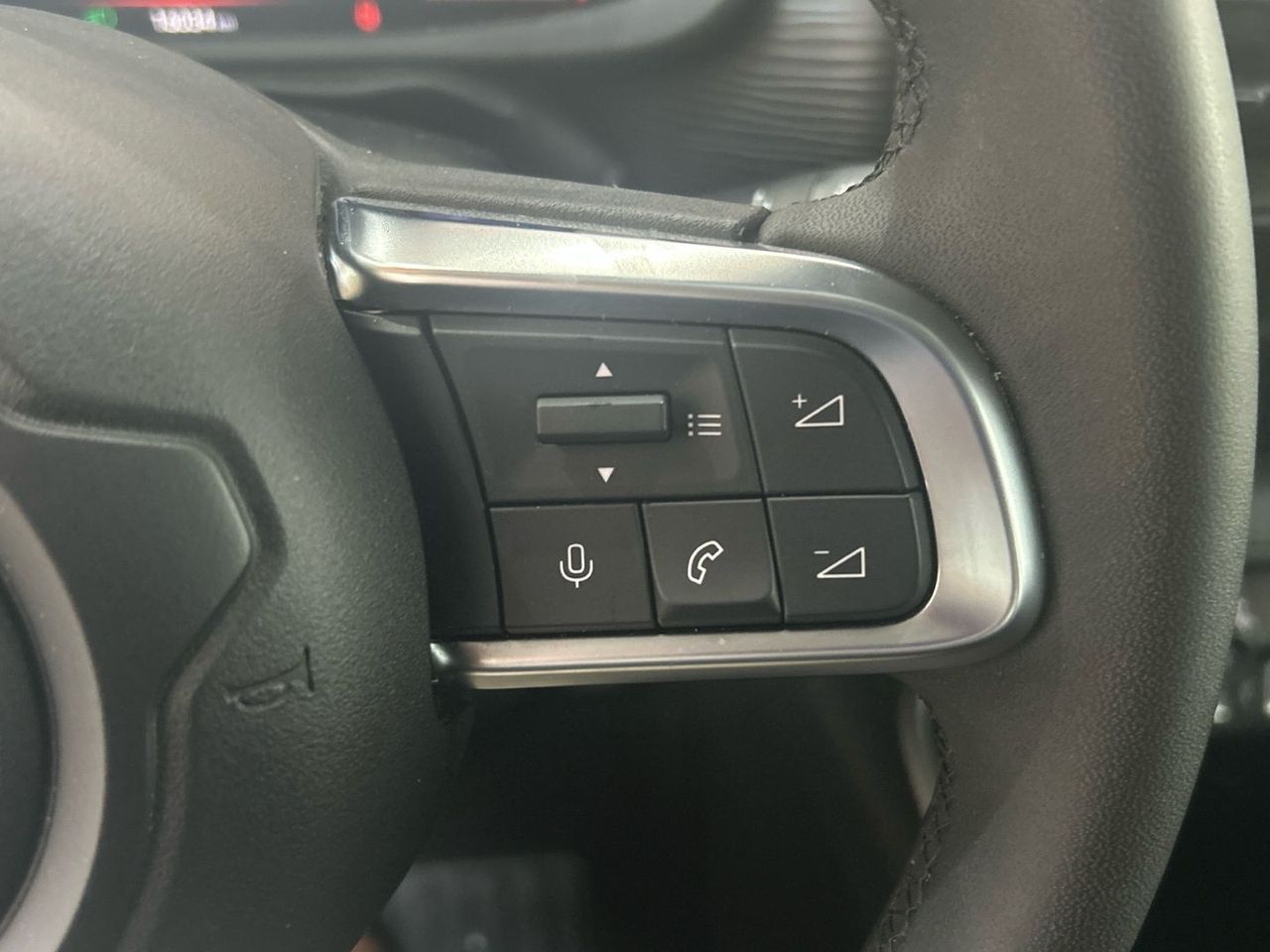 Jeep Avenger 1.2 G Altitude 74 kW (100 CV) - foto 49