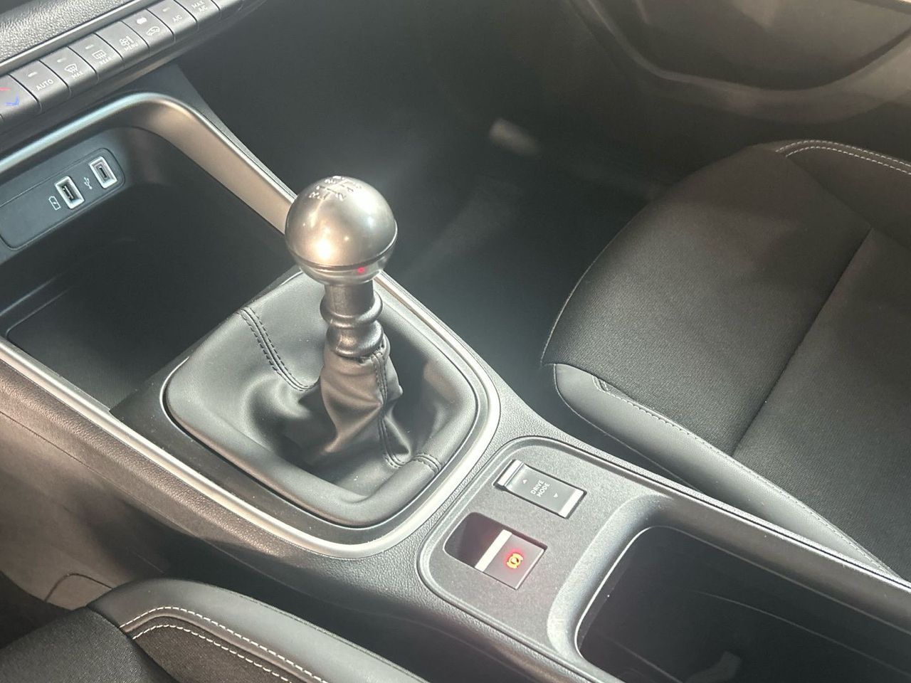 Jeep Avenger 1.2 G Altitude 74 kW (100 CV) - foto 14