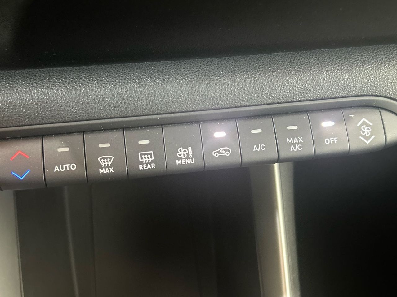 Jeep Avenger 1.2 G Altitude 74 kW (100 CV) - foto 29