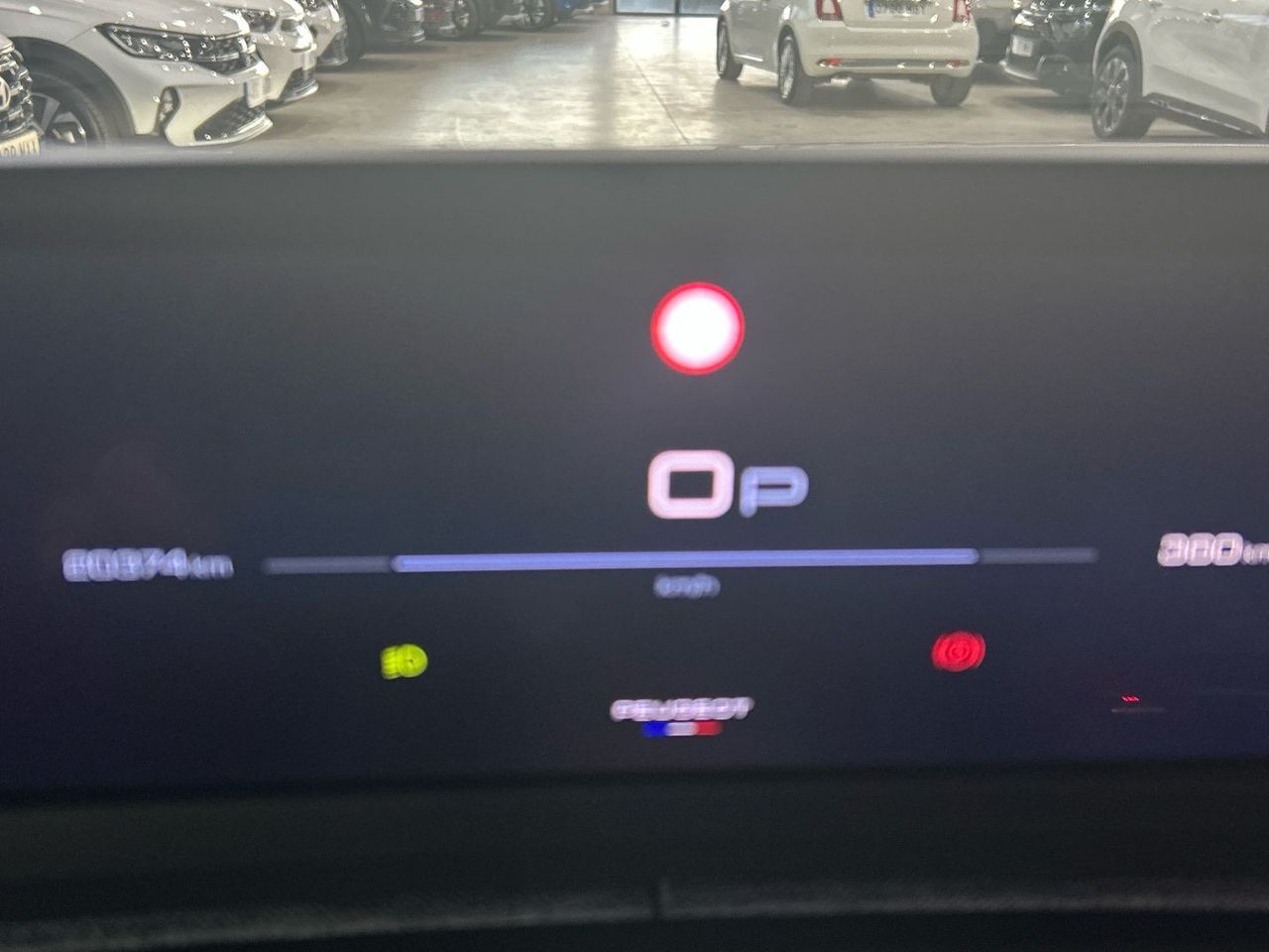 Peugeot 5008 Hybrid 1.2 Allure eDCS6 107 kW (145 CV) - foto 40