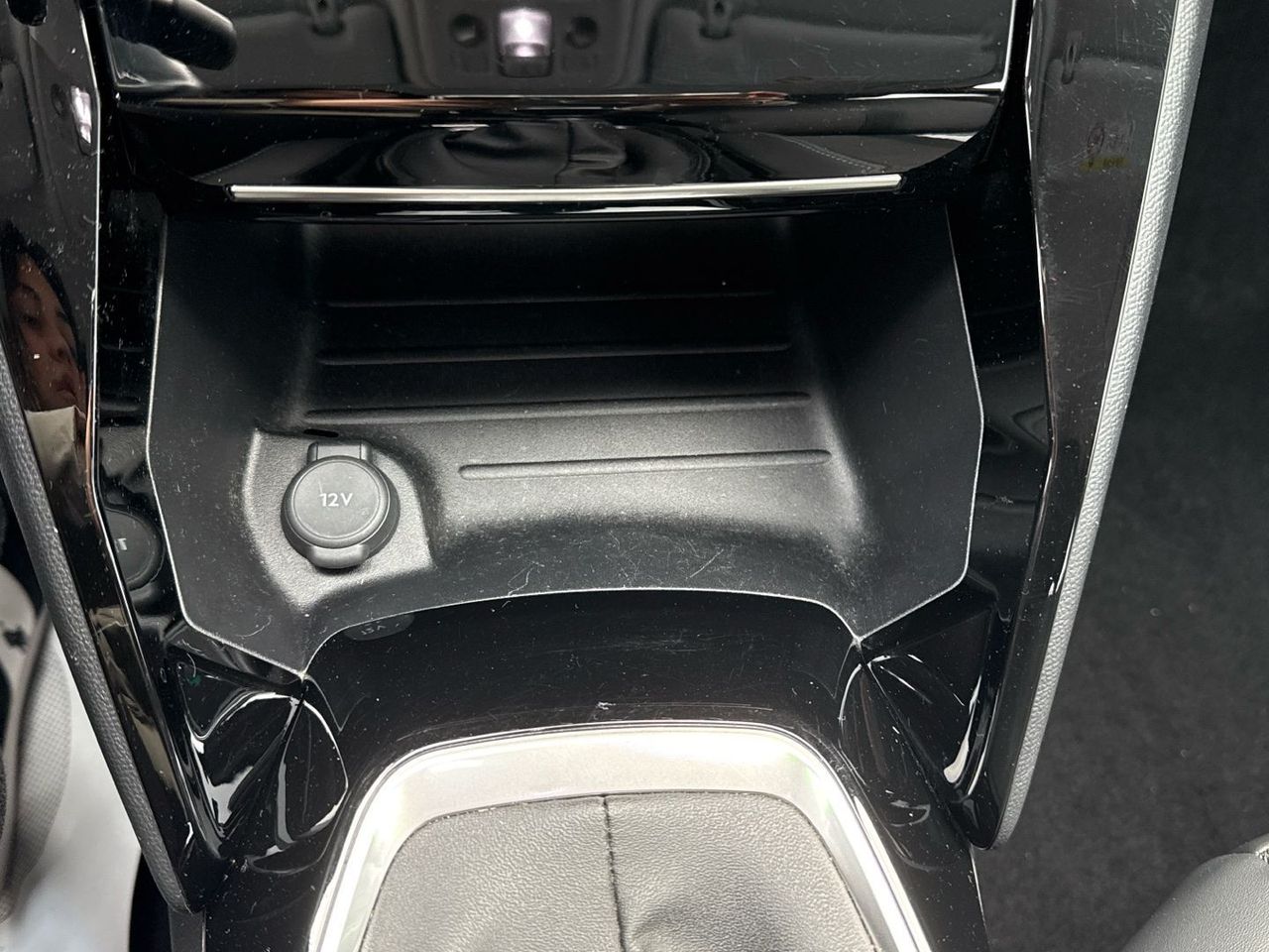 Peugeot 2008 PureTech 130 S&S Allure Pack 96 kW (130 CV) - foto 33